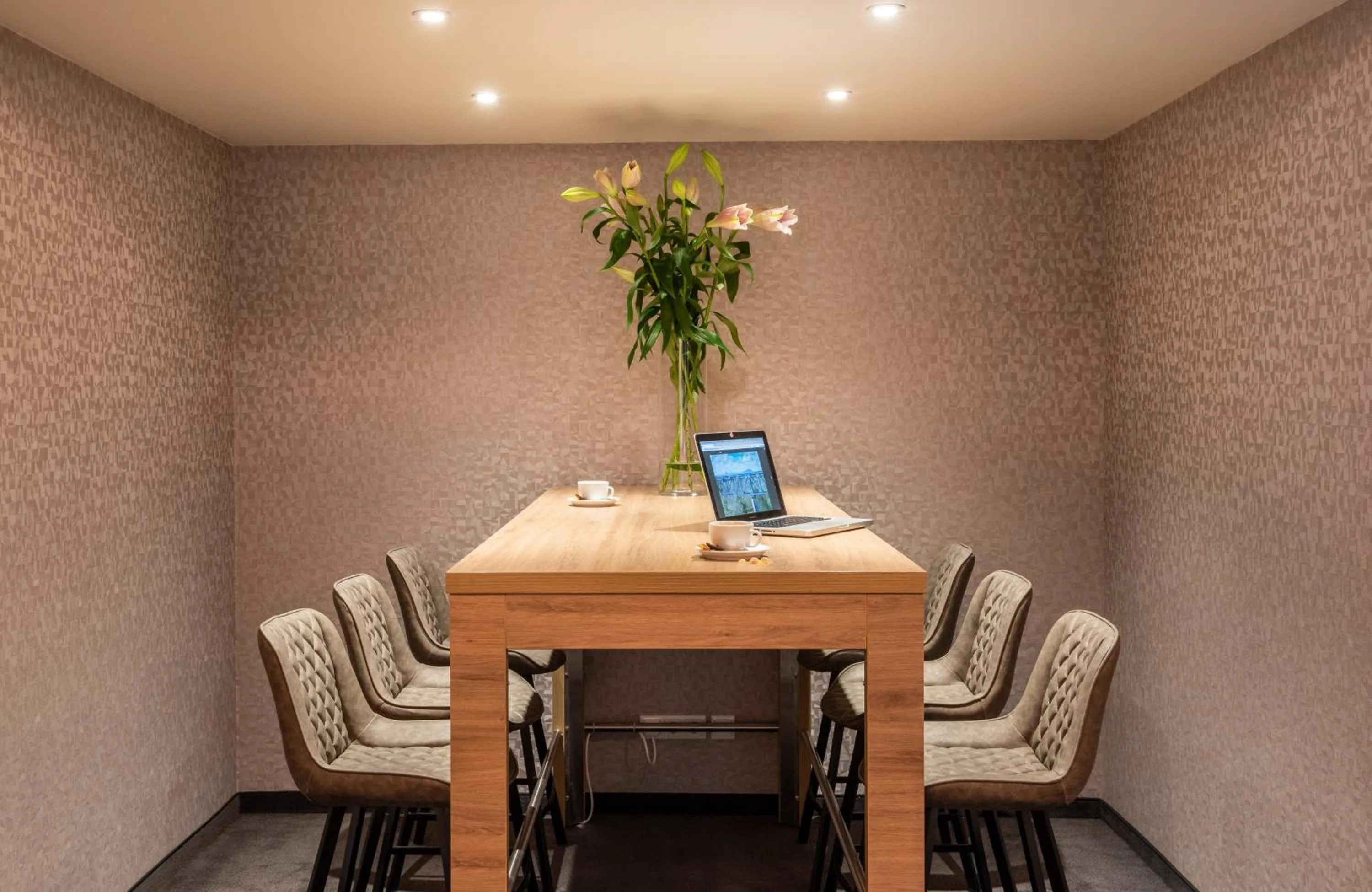 Meeting/conference room in Leonardo Hotel Hannover