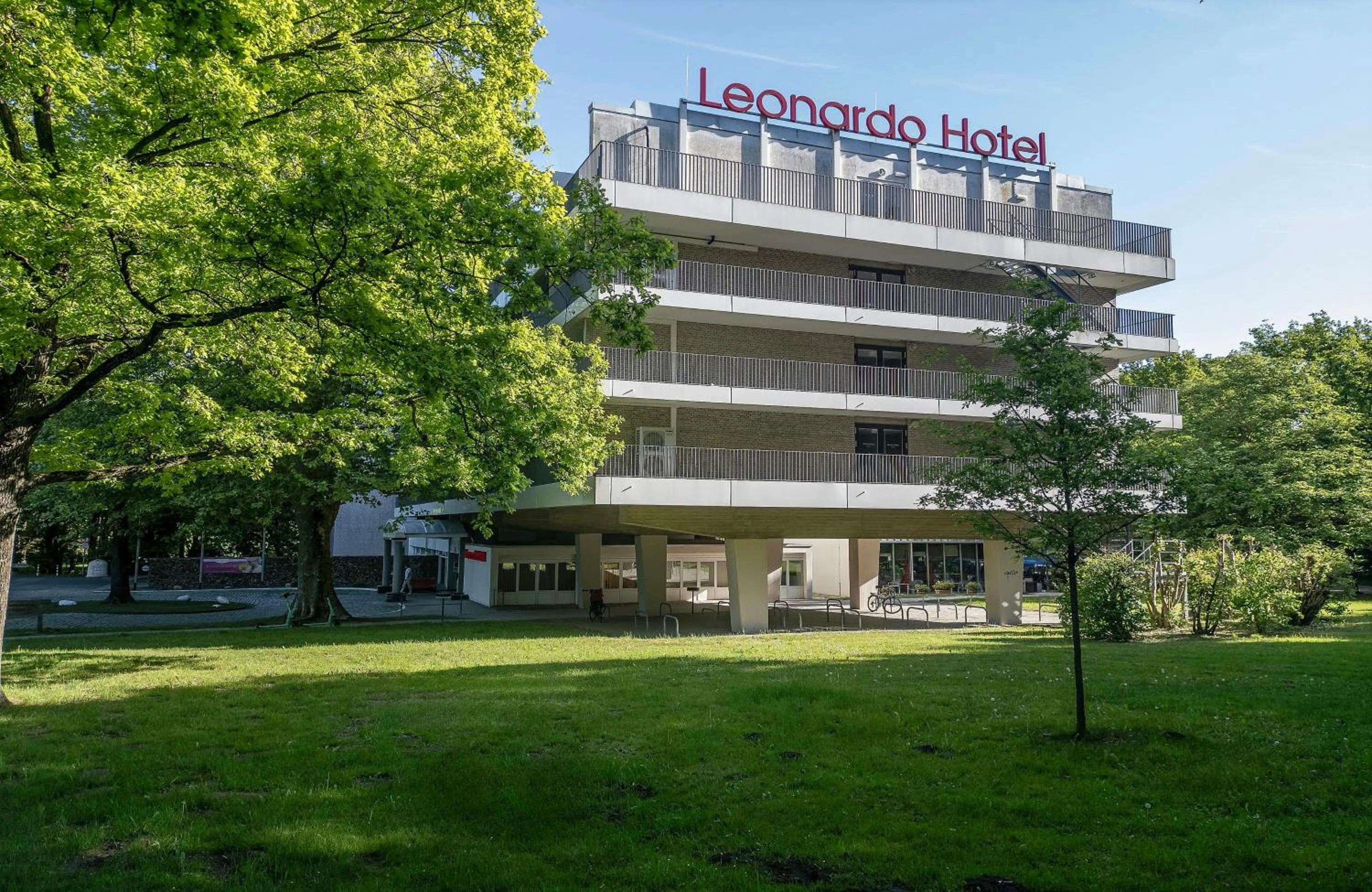 Property building in Leonardo Hotel Hannover