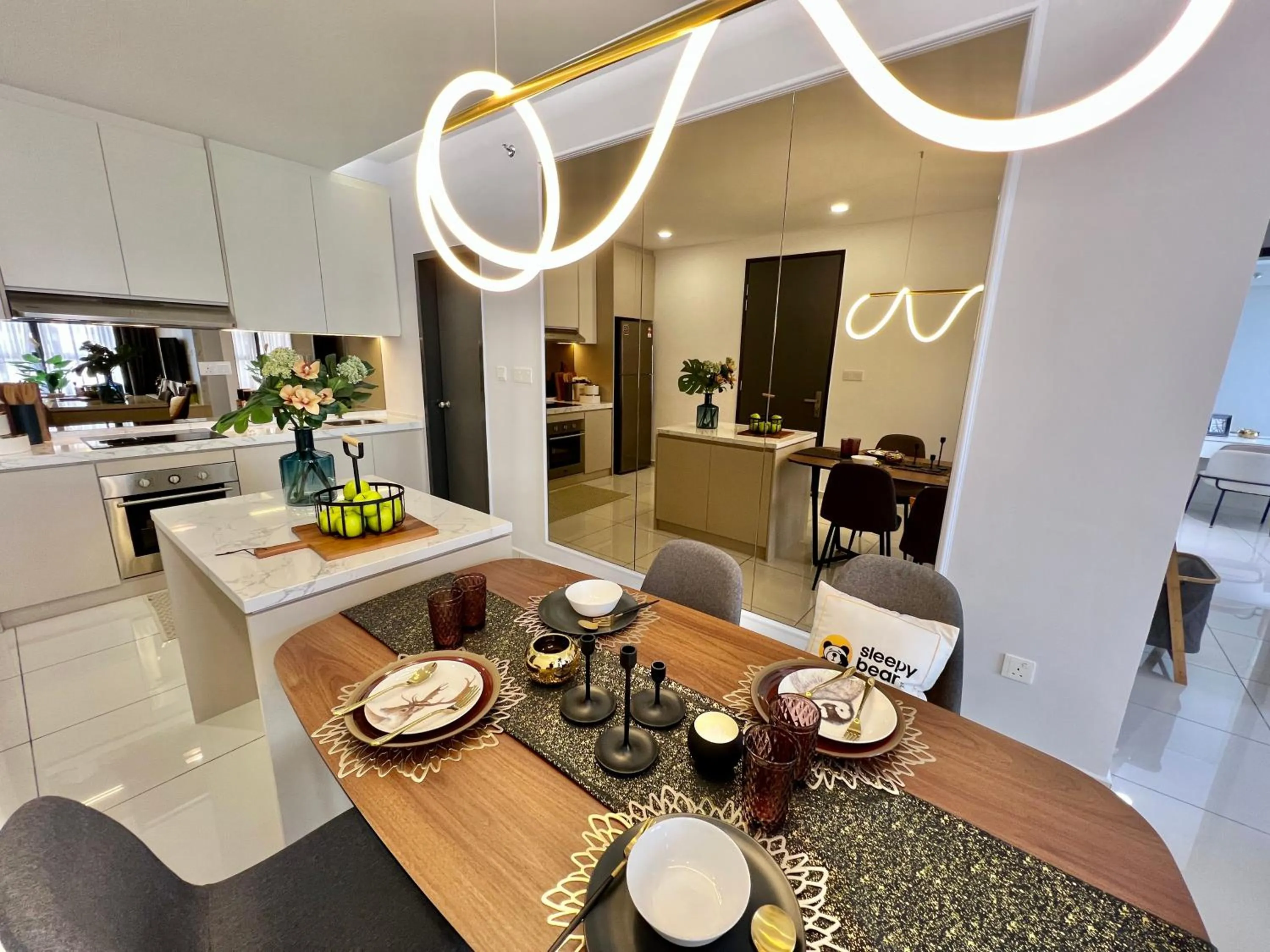 Kitchen or kitchenette in Gaia Residence, Gamuda Gardens Rawang by Sleepy Bear