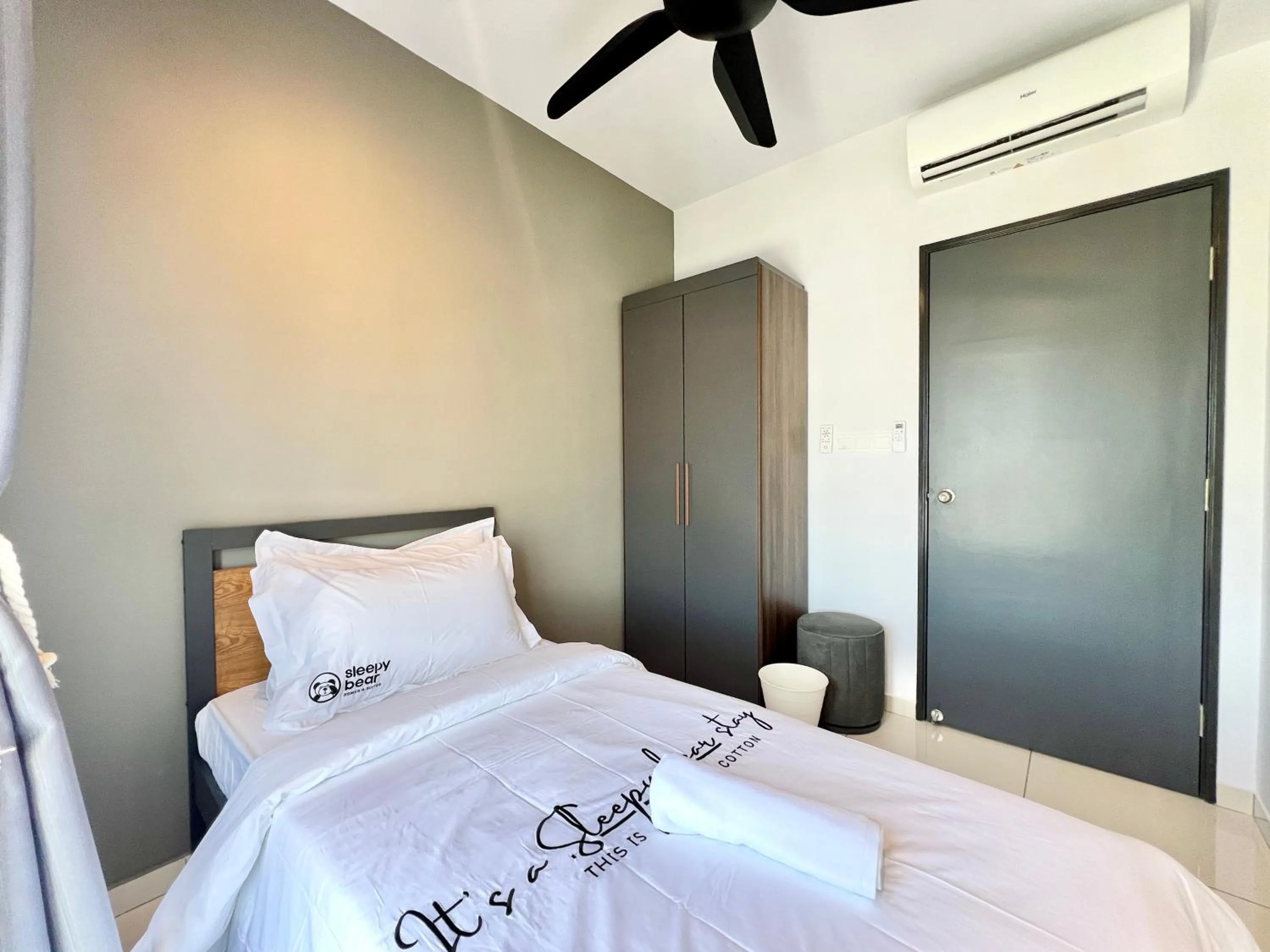 Bed in Gaia Residence, Gamuda Gardens Rawang by Sleepy Bear