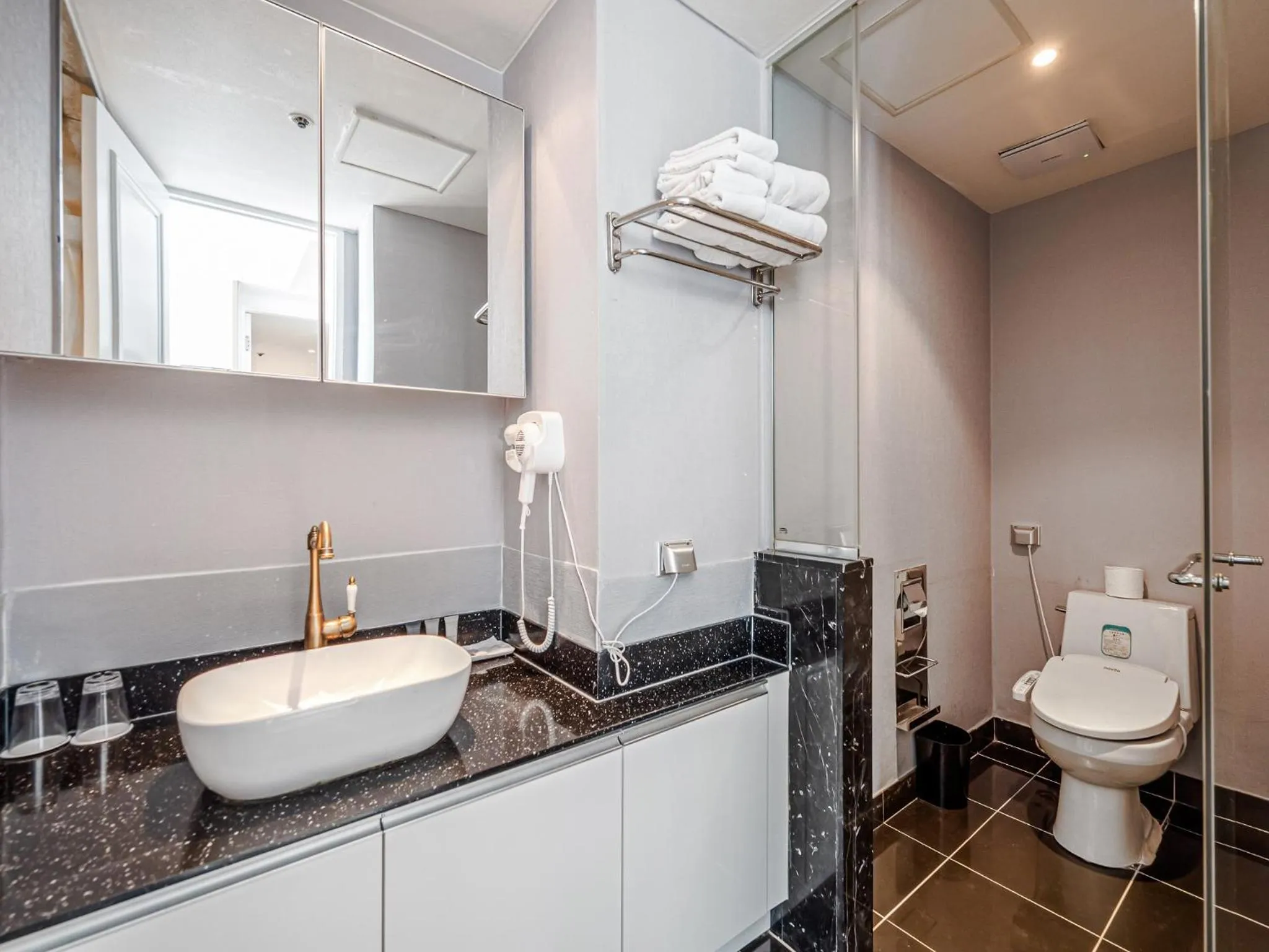 Toilet in Haeundae Seacloud Hotel Residence