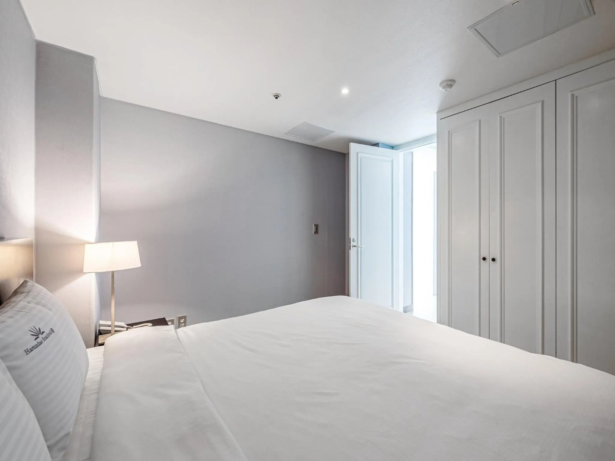 Bed in Haeundae Seacloud Hotel Residence