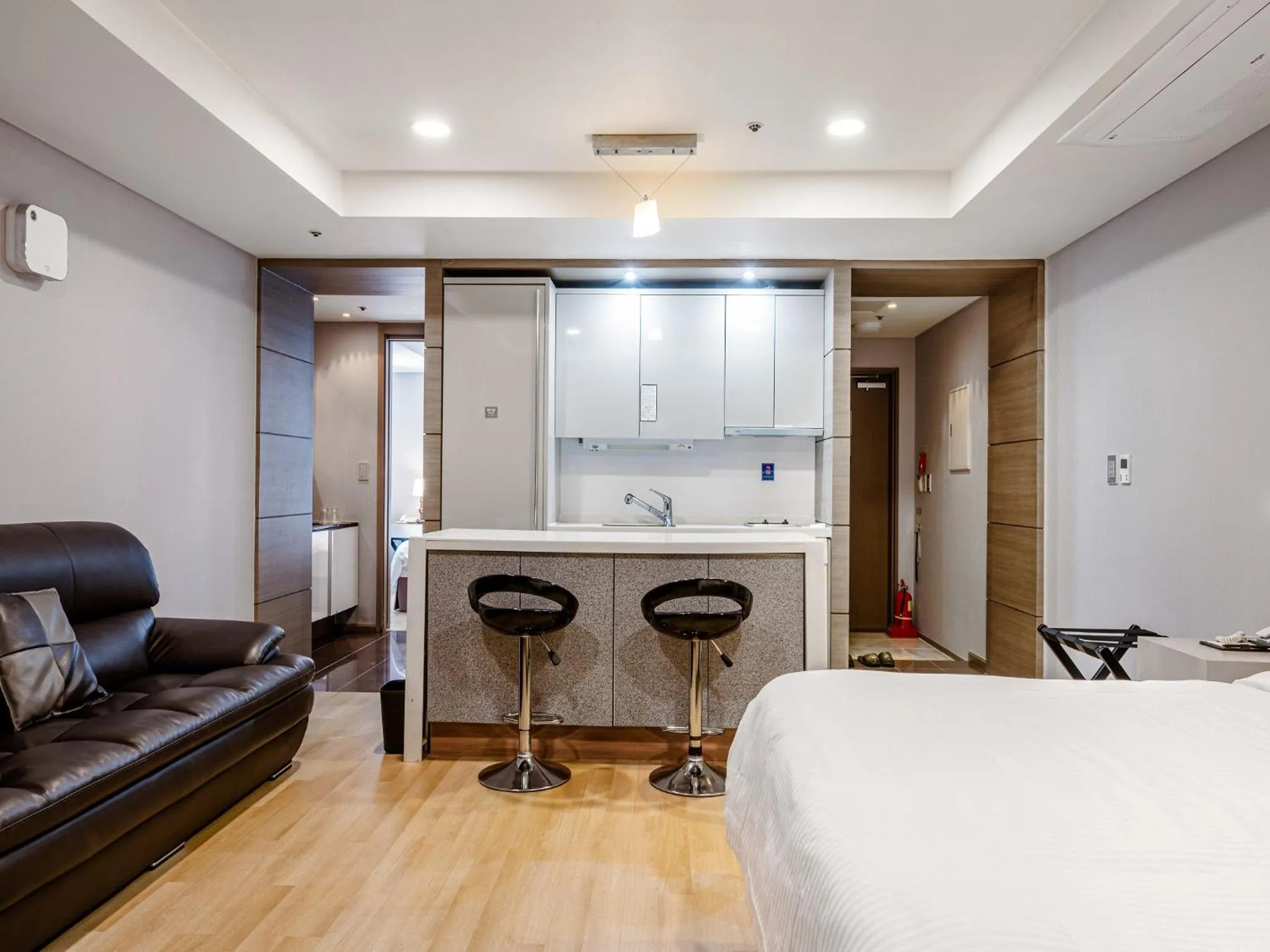 Area and facilities, Bed in Haeundae Seacloud Hotel Residence