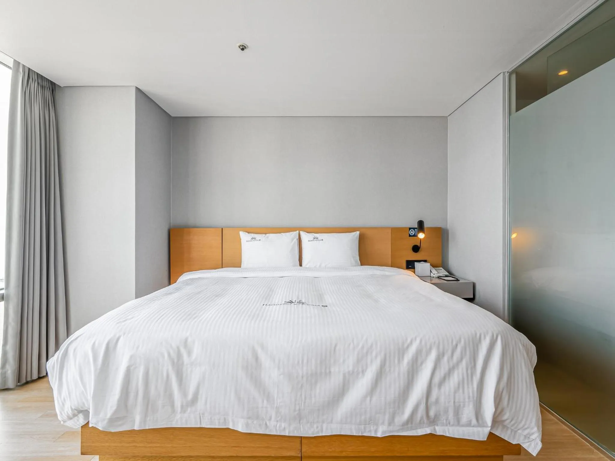 Bed in Haeundae Seacloud Hotel Residence
