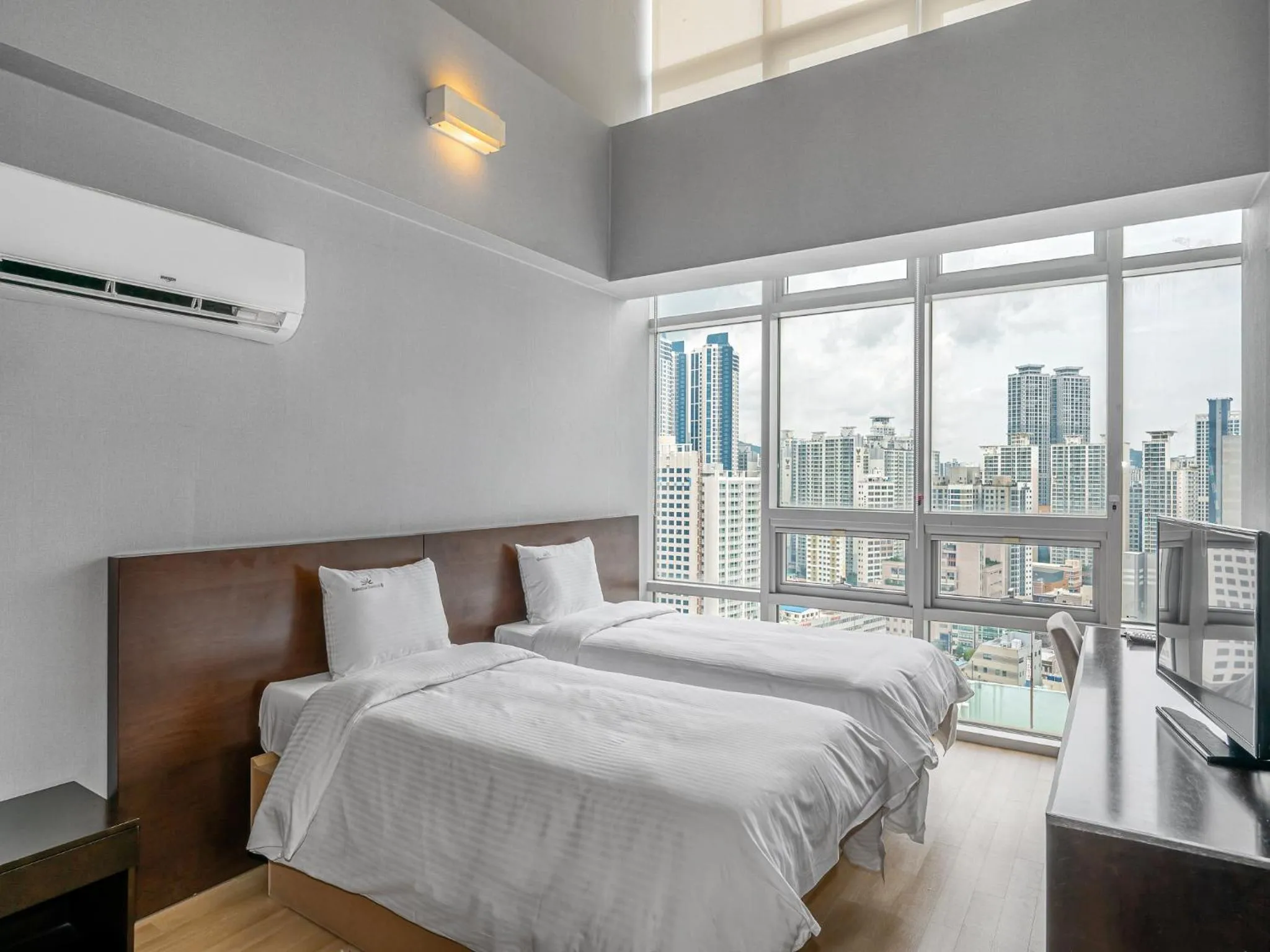 Area and facilities, Bed in Haeundae Seacloud Hotel Residence