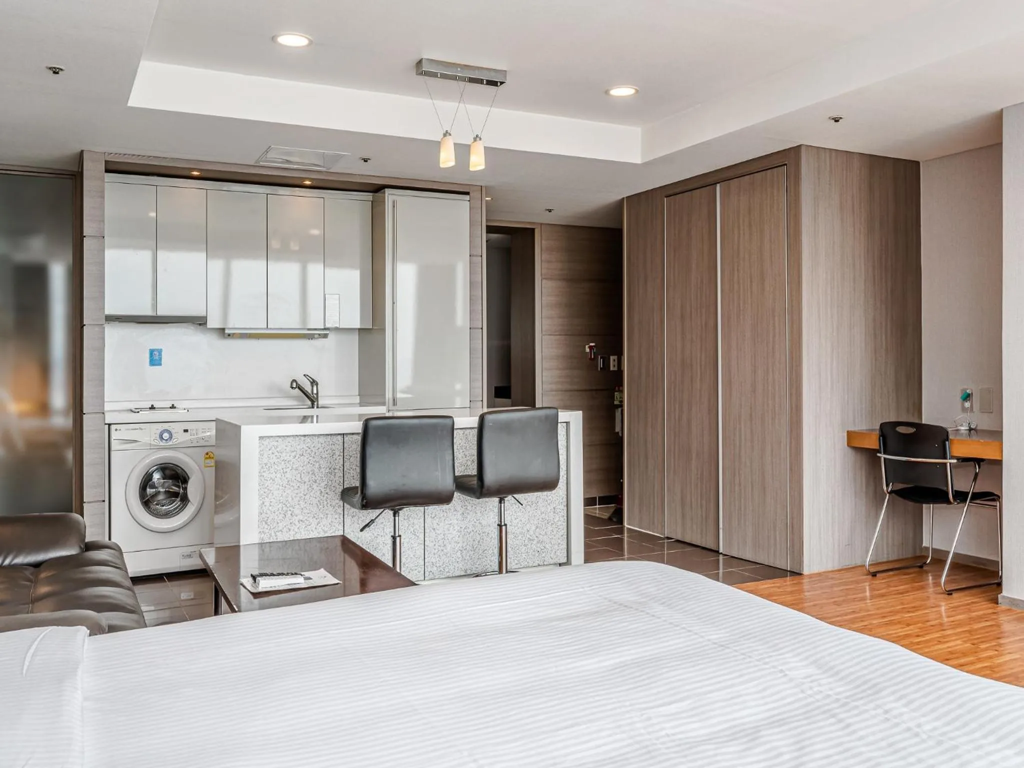 Area and facilities, Bed in Haeundae Seacloud Hotel Residence