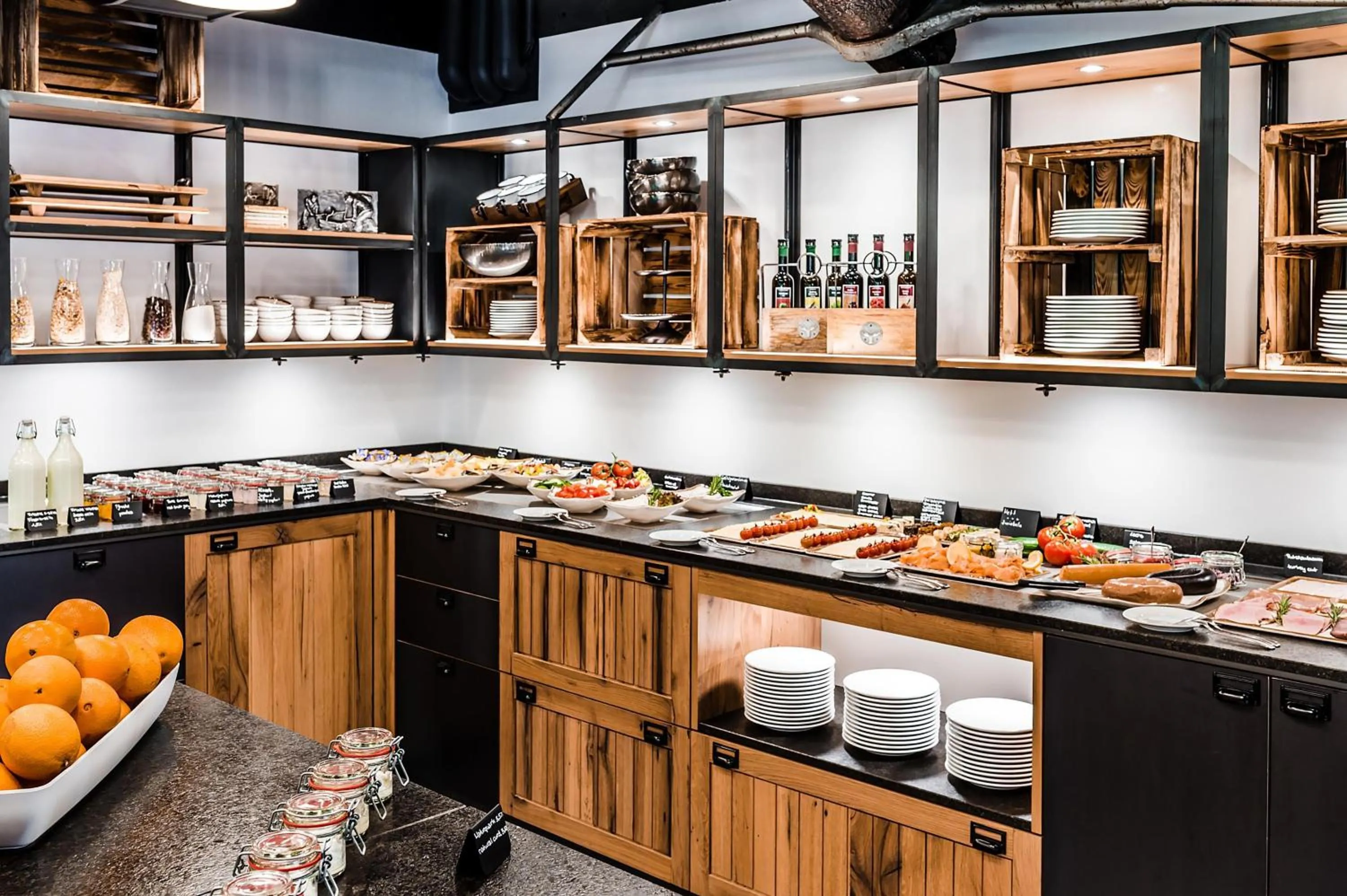 Breakfast in Best Western Plus Parkhotel Velbert