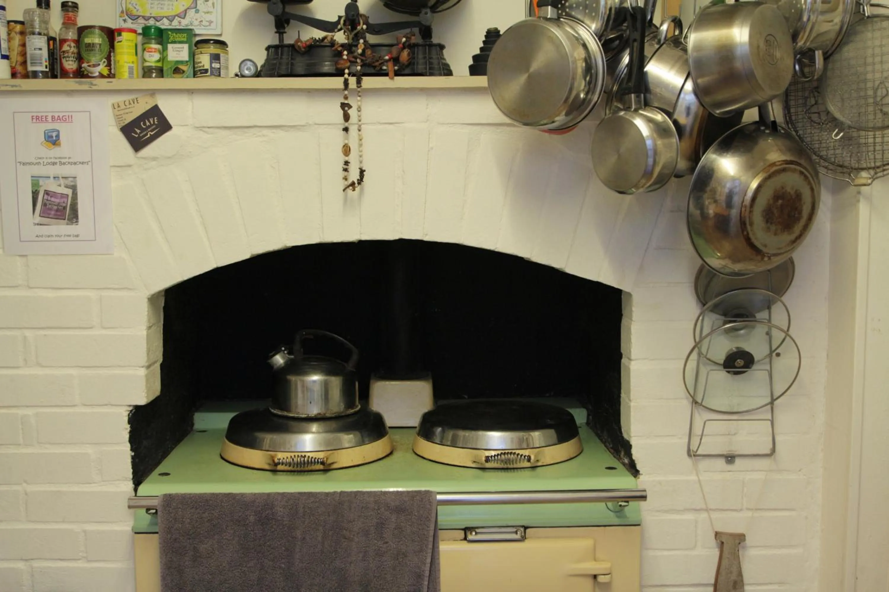 Kitchen or kitchenette in Falmouth Lodge