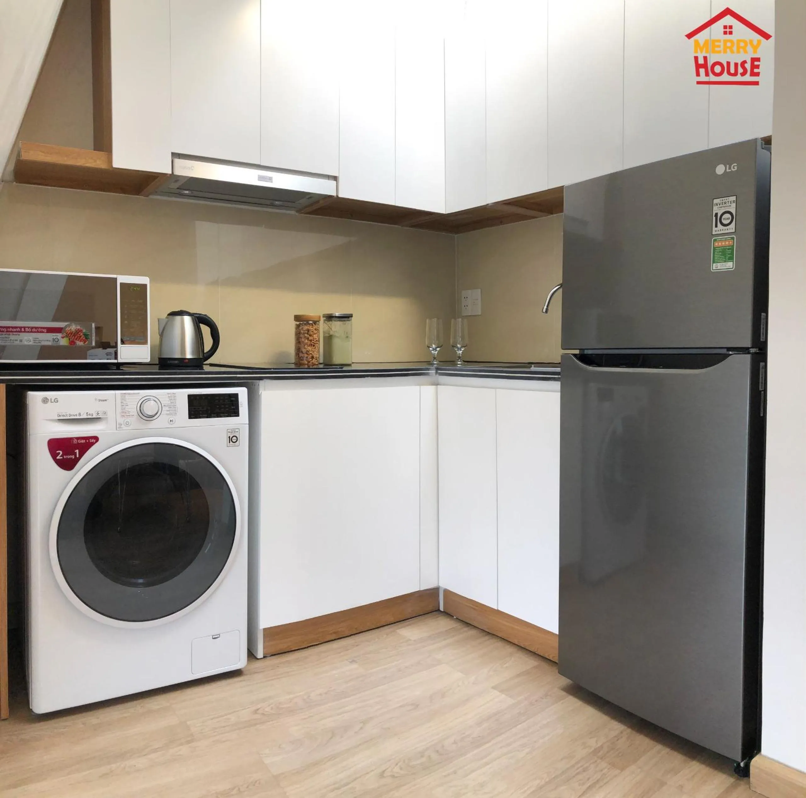 Kitchen or kitchenette in Merry House Imperia