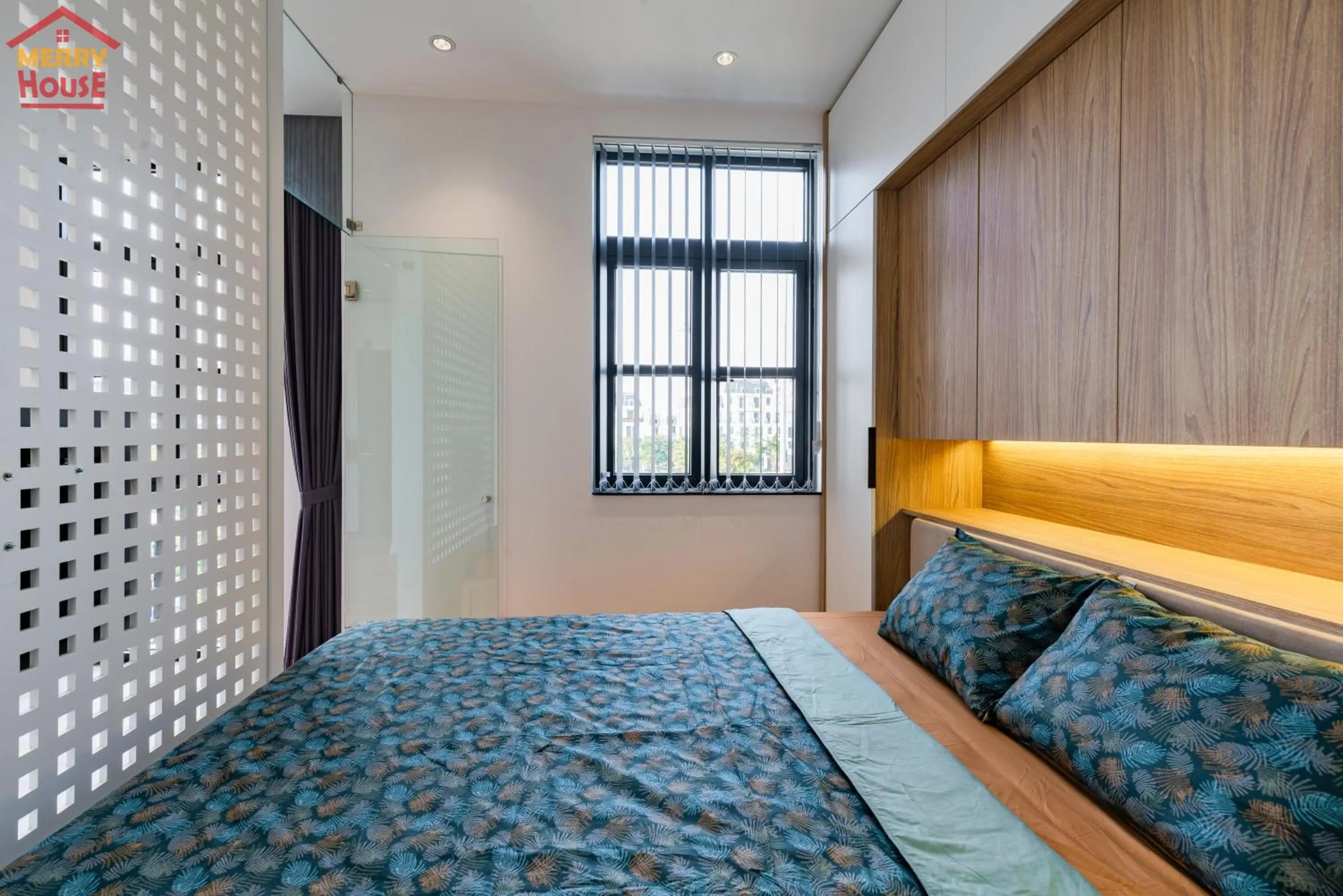 Bed in Merry House Imperia