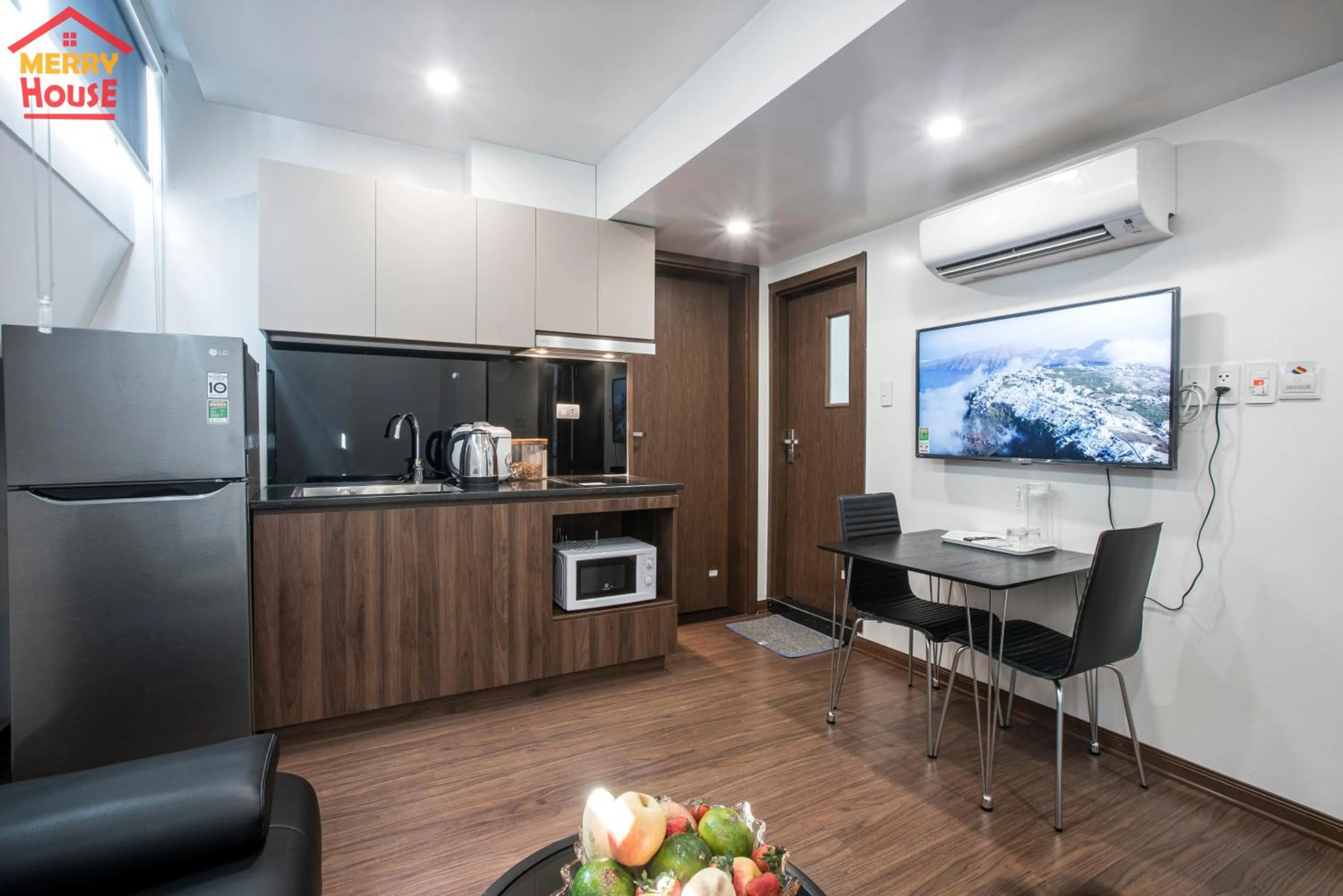 TV and multimedia in Merry House Imperia