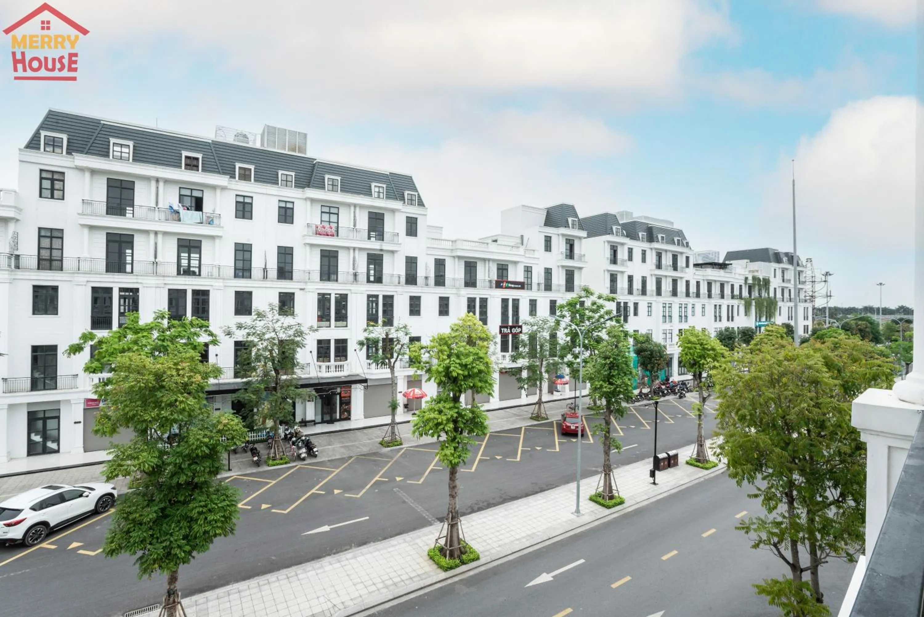 Day in Merry House Imperia