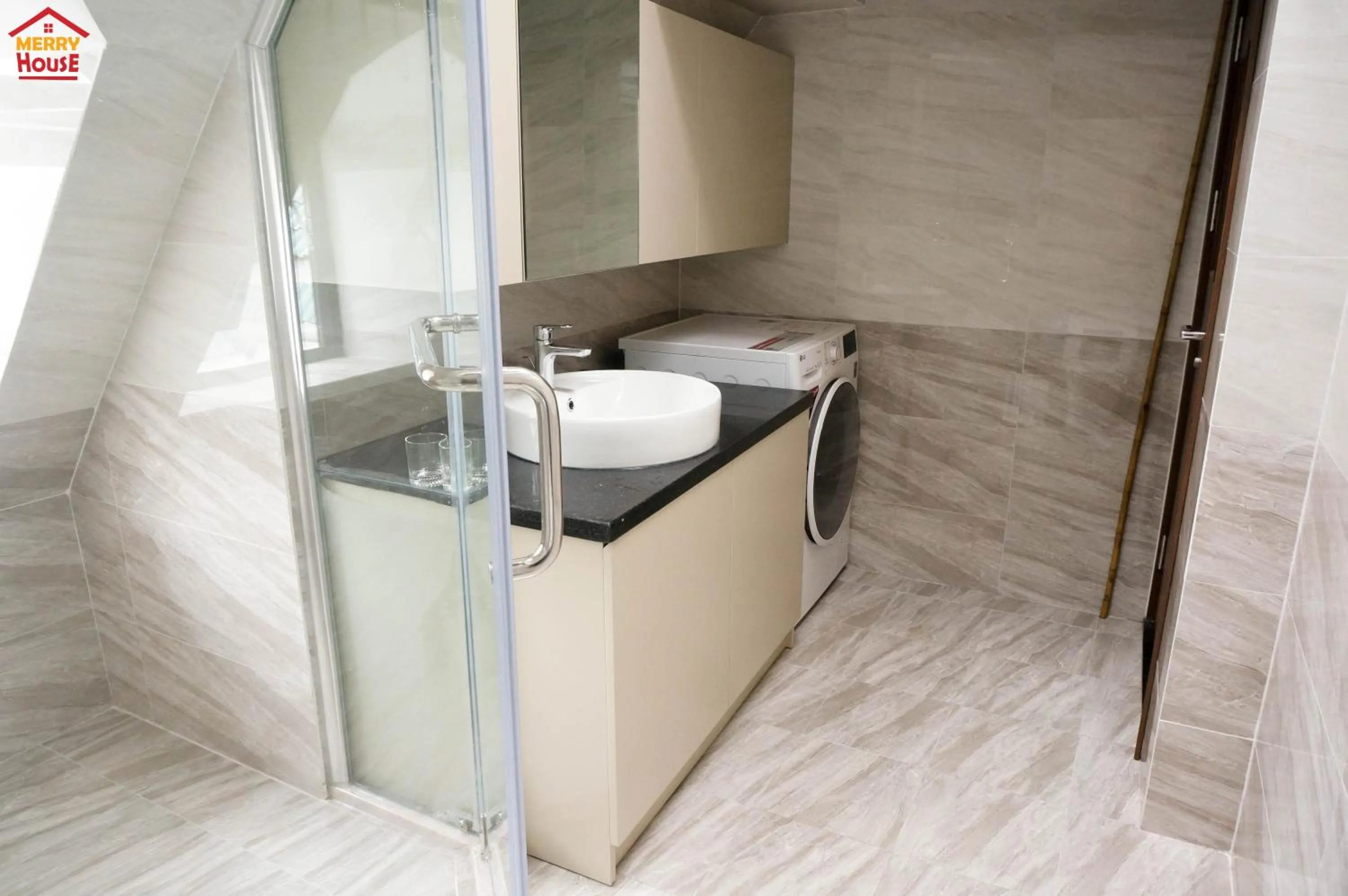 Bathroom in Merry House Imperia