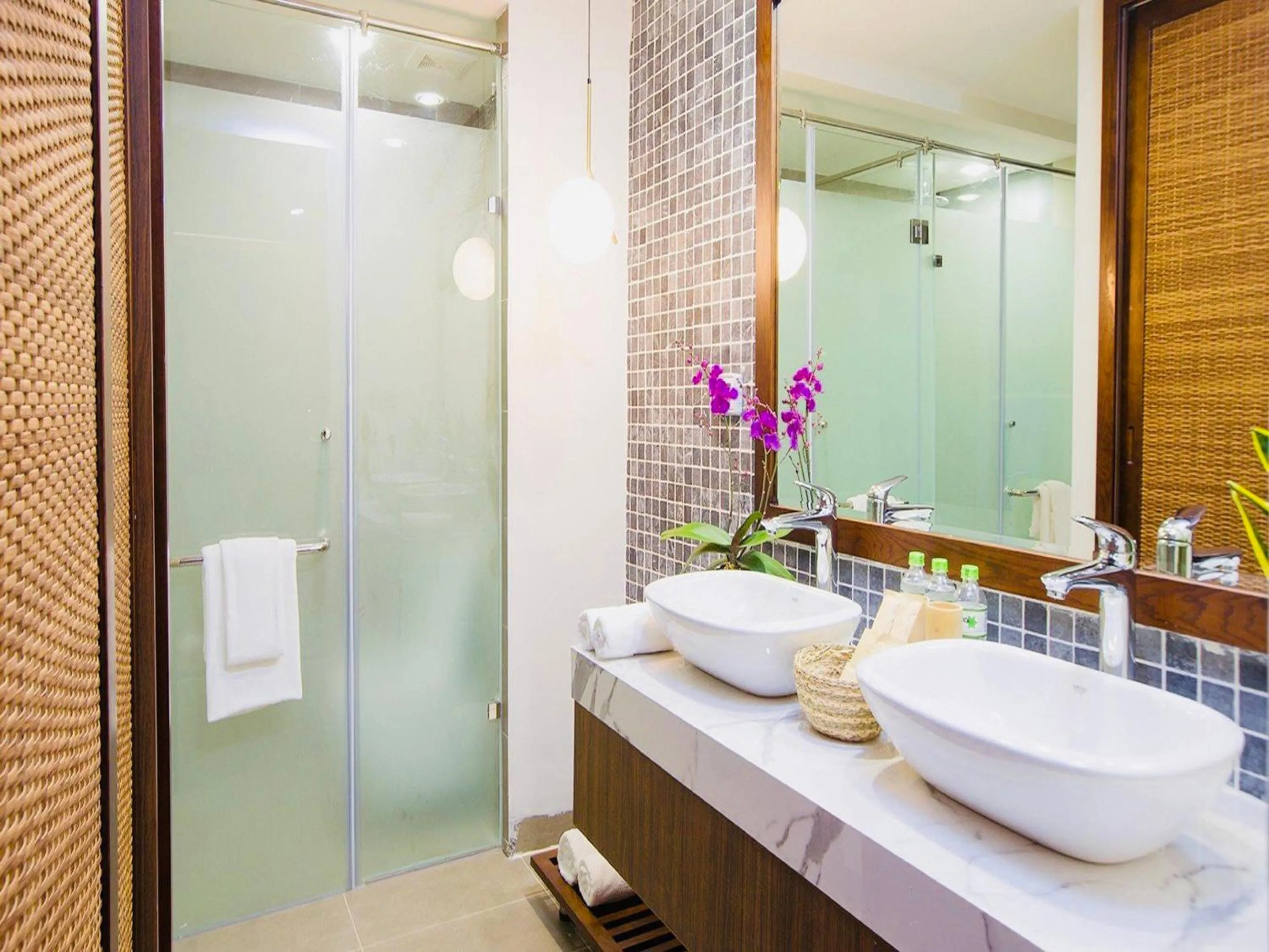 Shower in Sonaga Beach Resort & Villas Phu Quoc