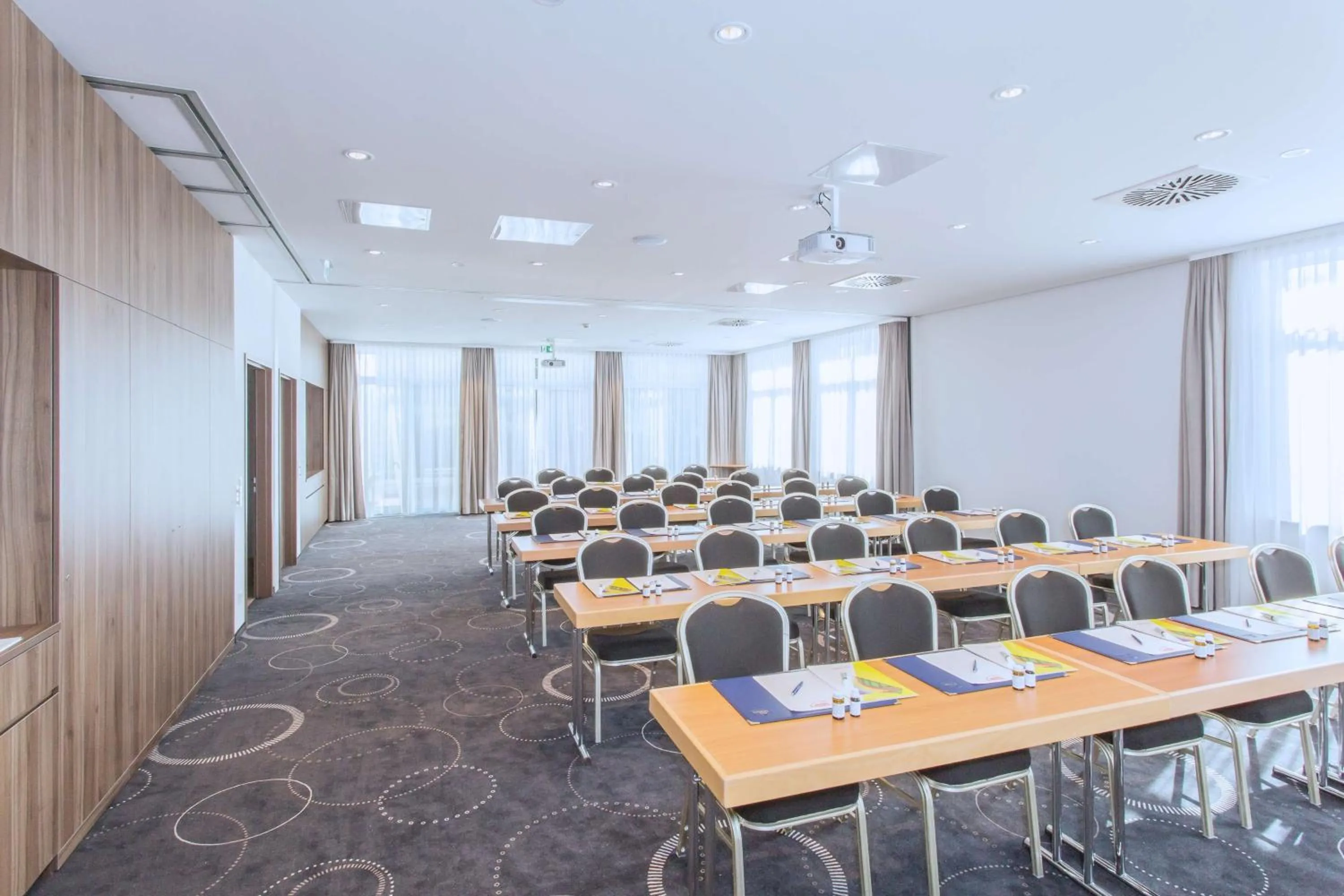 Meeting/conference room in Best Western Queens Hotel Pforzheim-Niefern