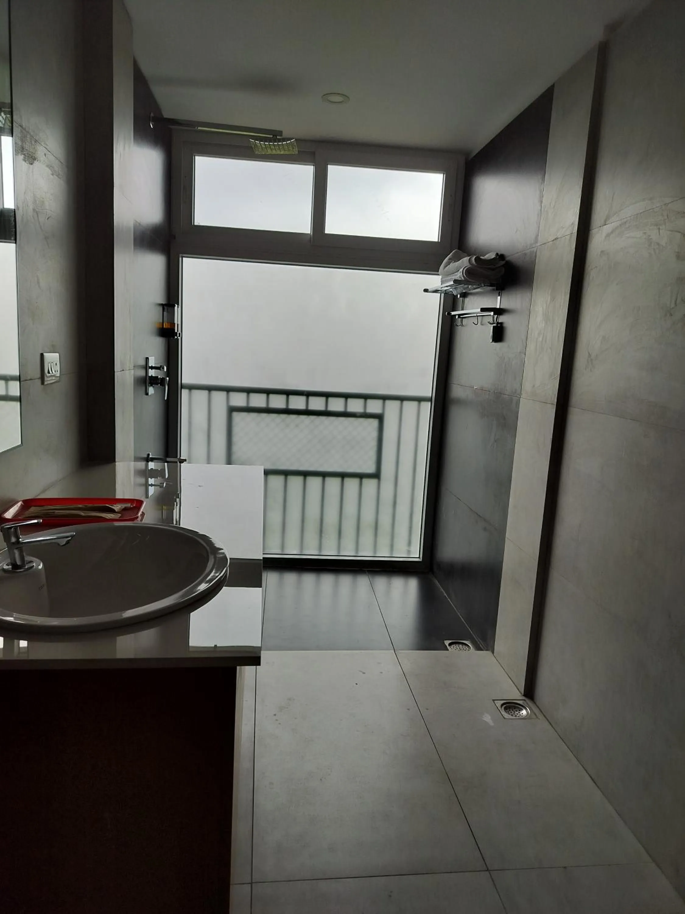 Bathroom in Biglaand Dew Castle