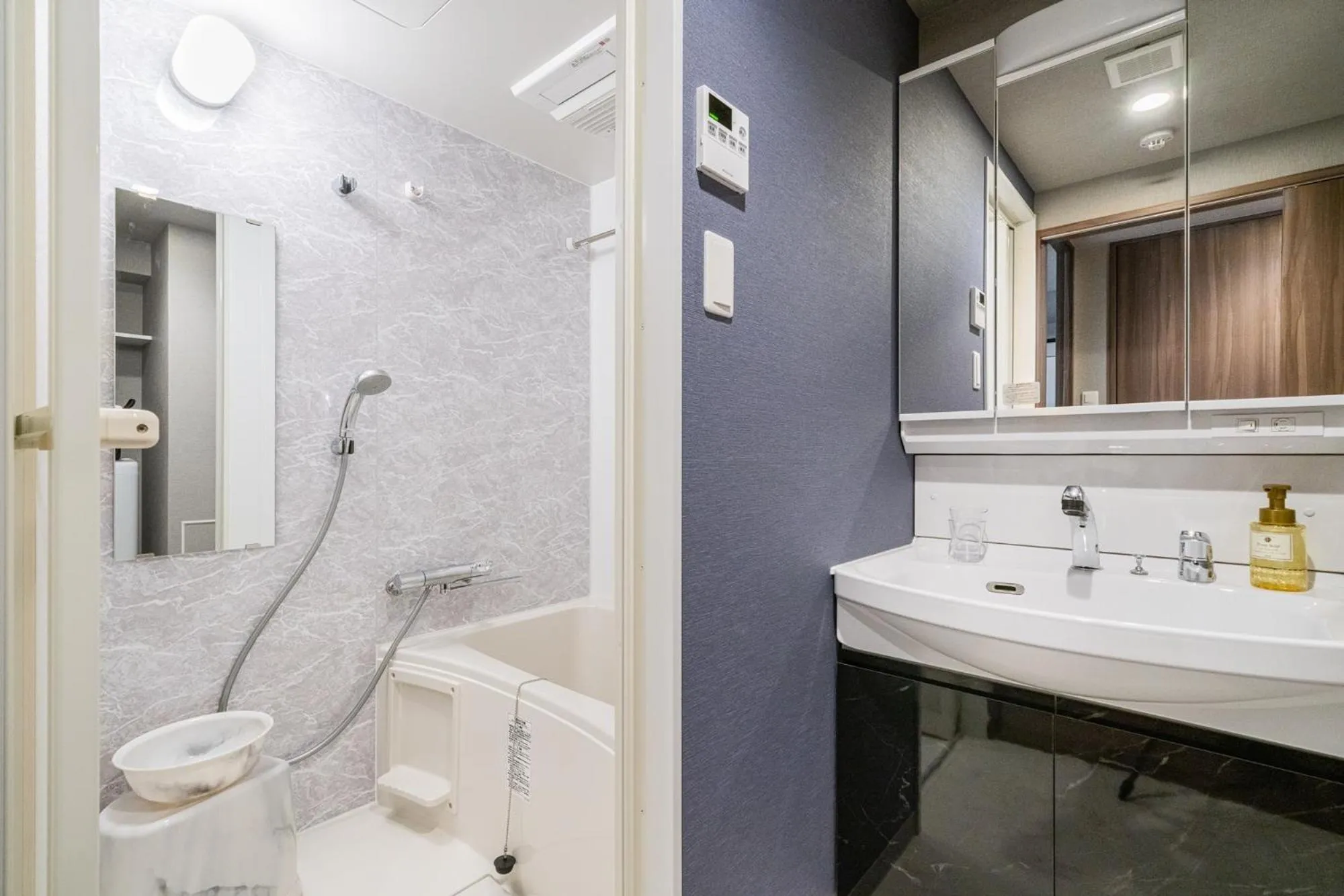 Bathroom in BON Condominium Namba Ebisu