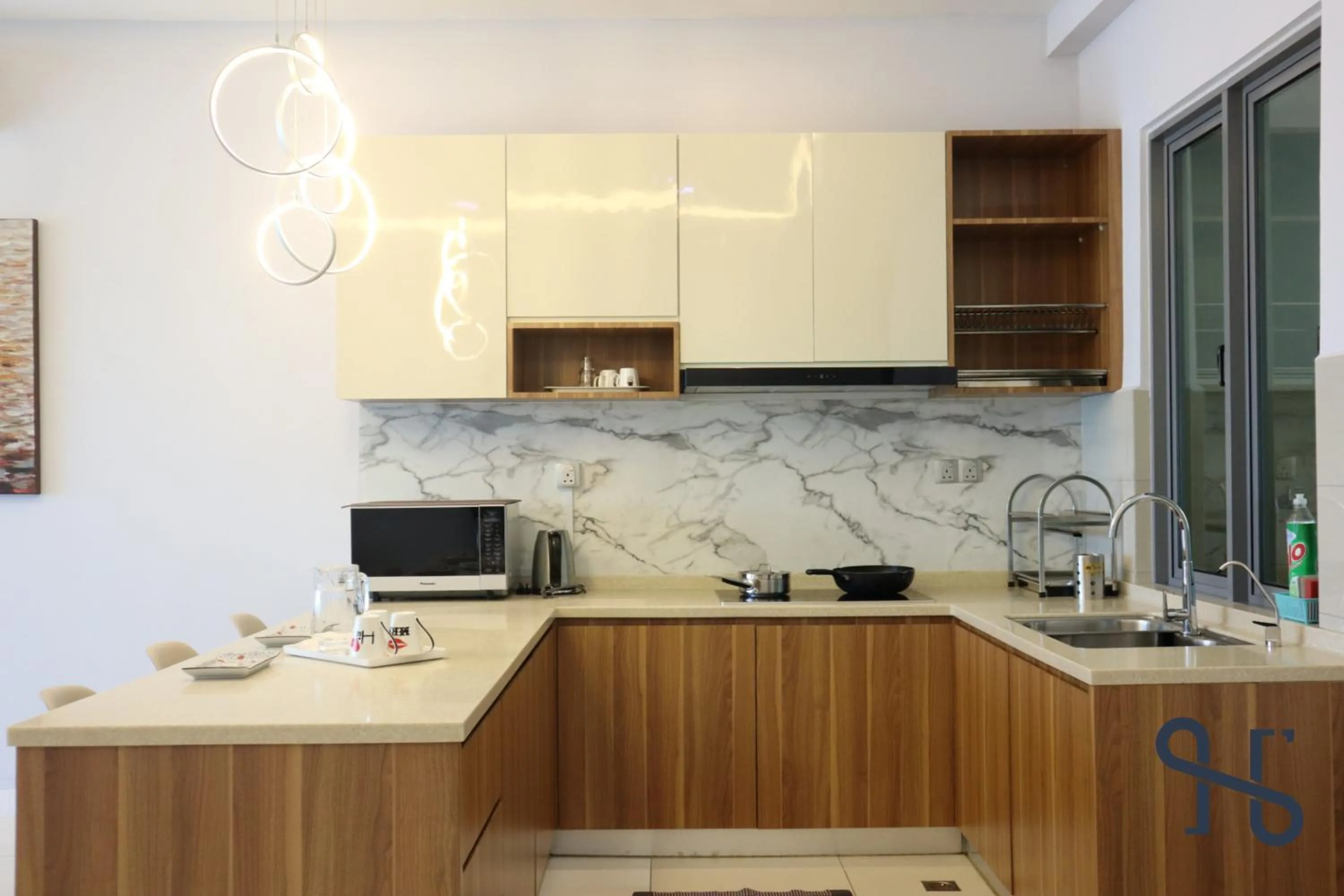 Kitchen or kitchenette in Homesuite' Home at The Loft