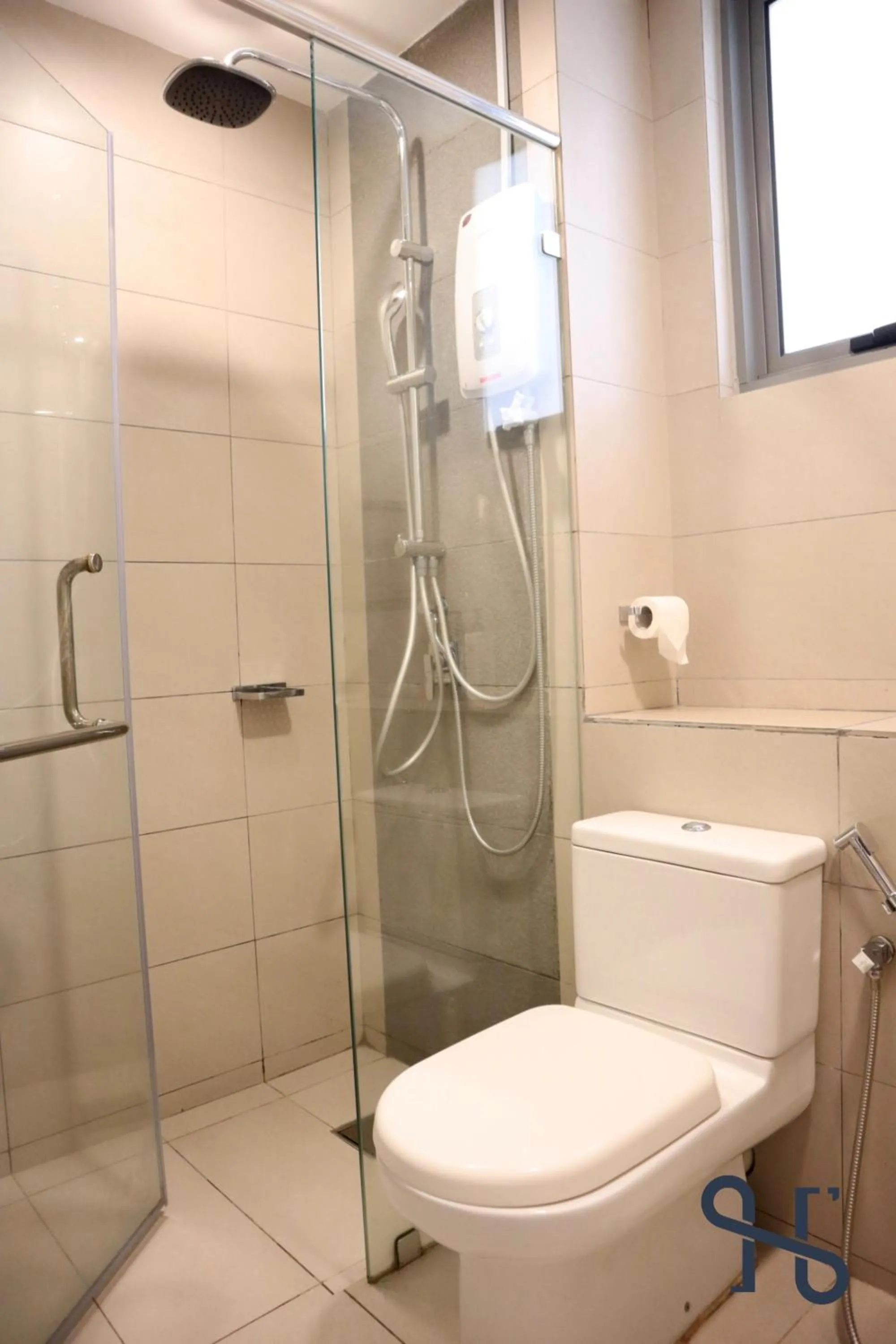 Shower in Homesuite' Home at The Loft