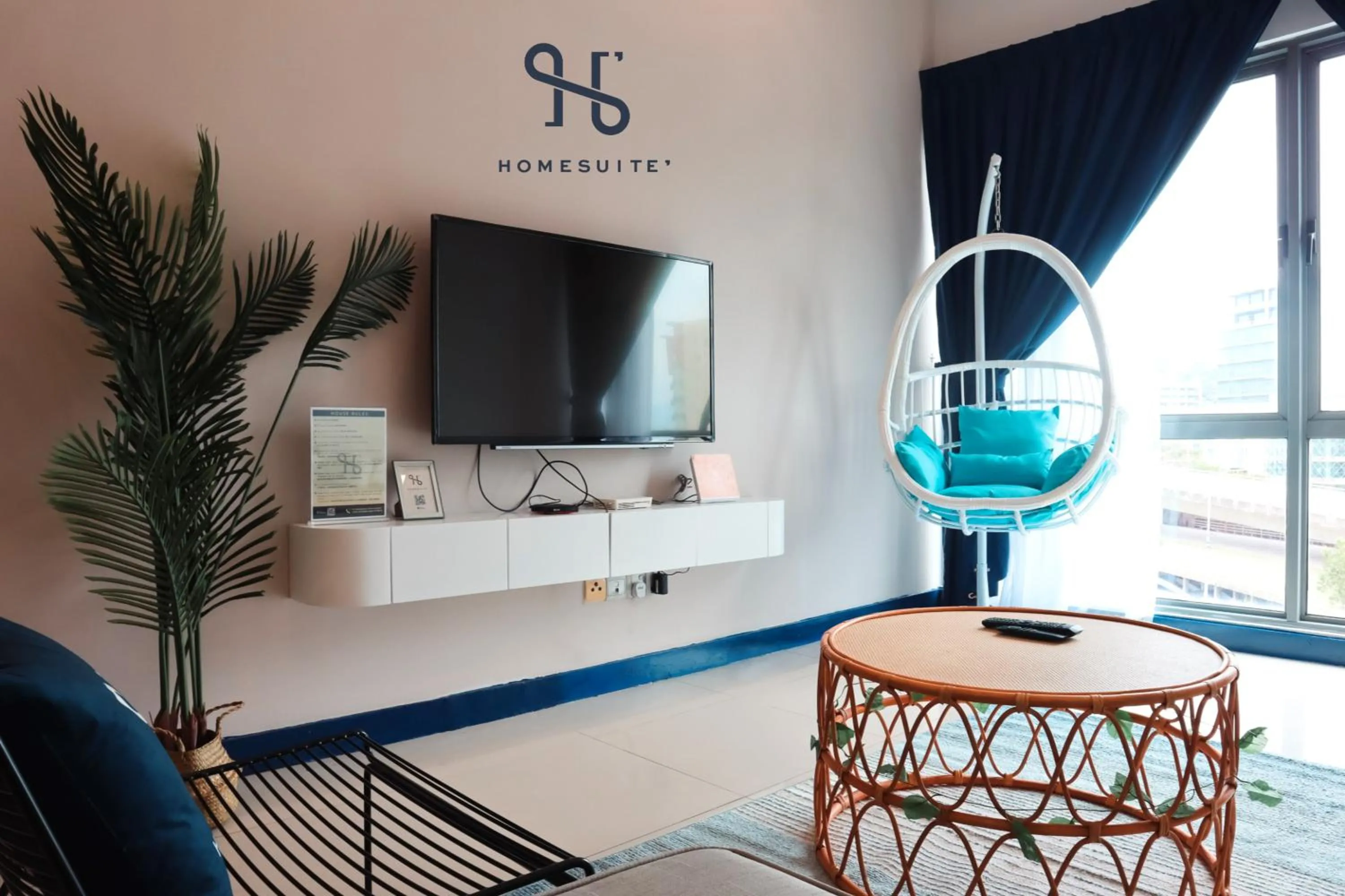 TV and multimedia in Homesuite' Home at The Loft