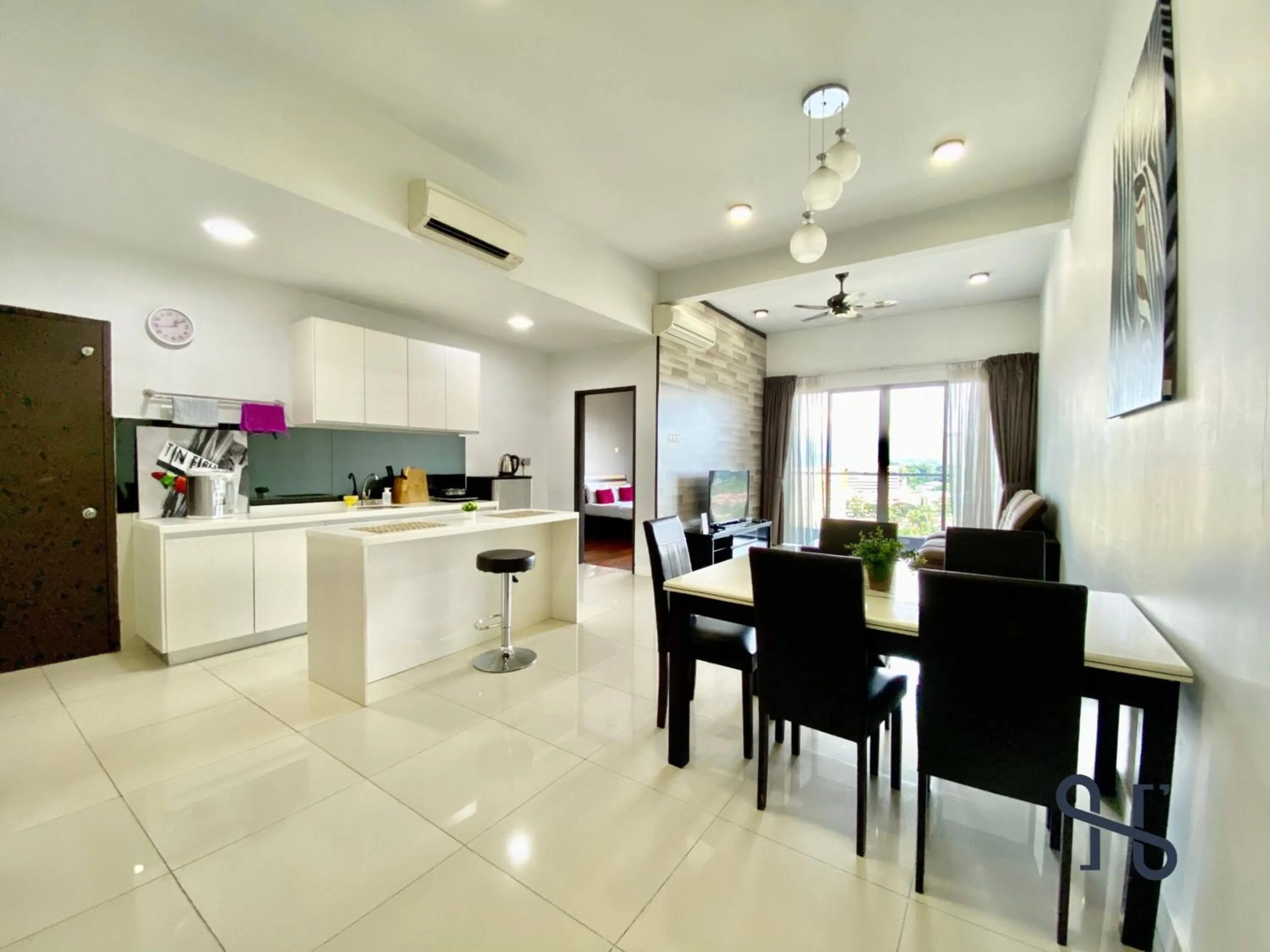 Kitchen or kitchenette in Homesuite' Home at The Loft