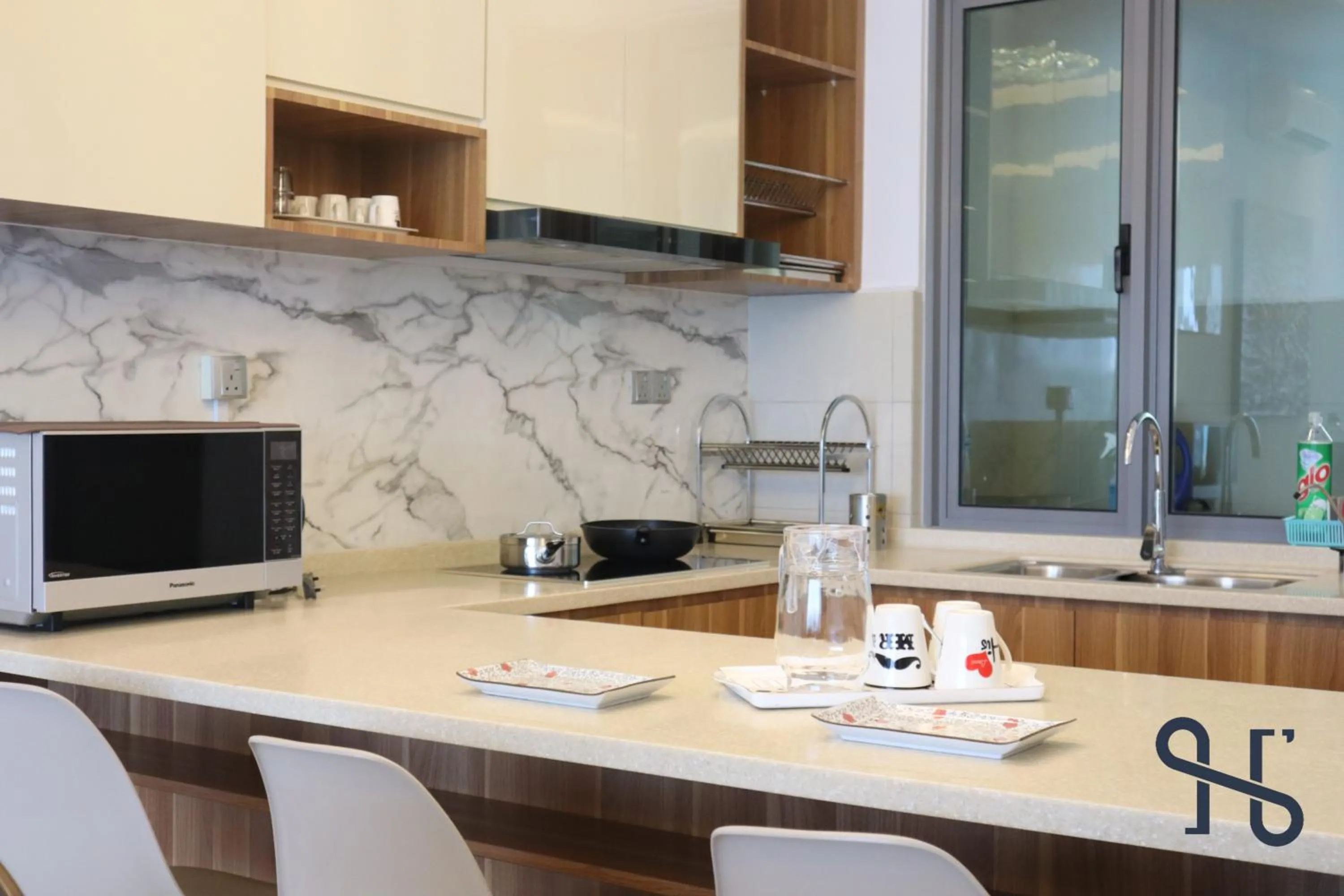 Kitchen or kitchenette in Homesuite' Home at The Loft