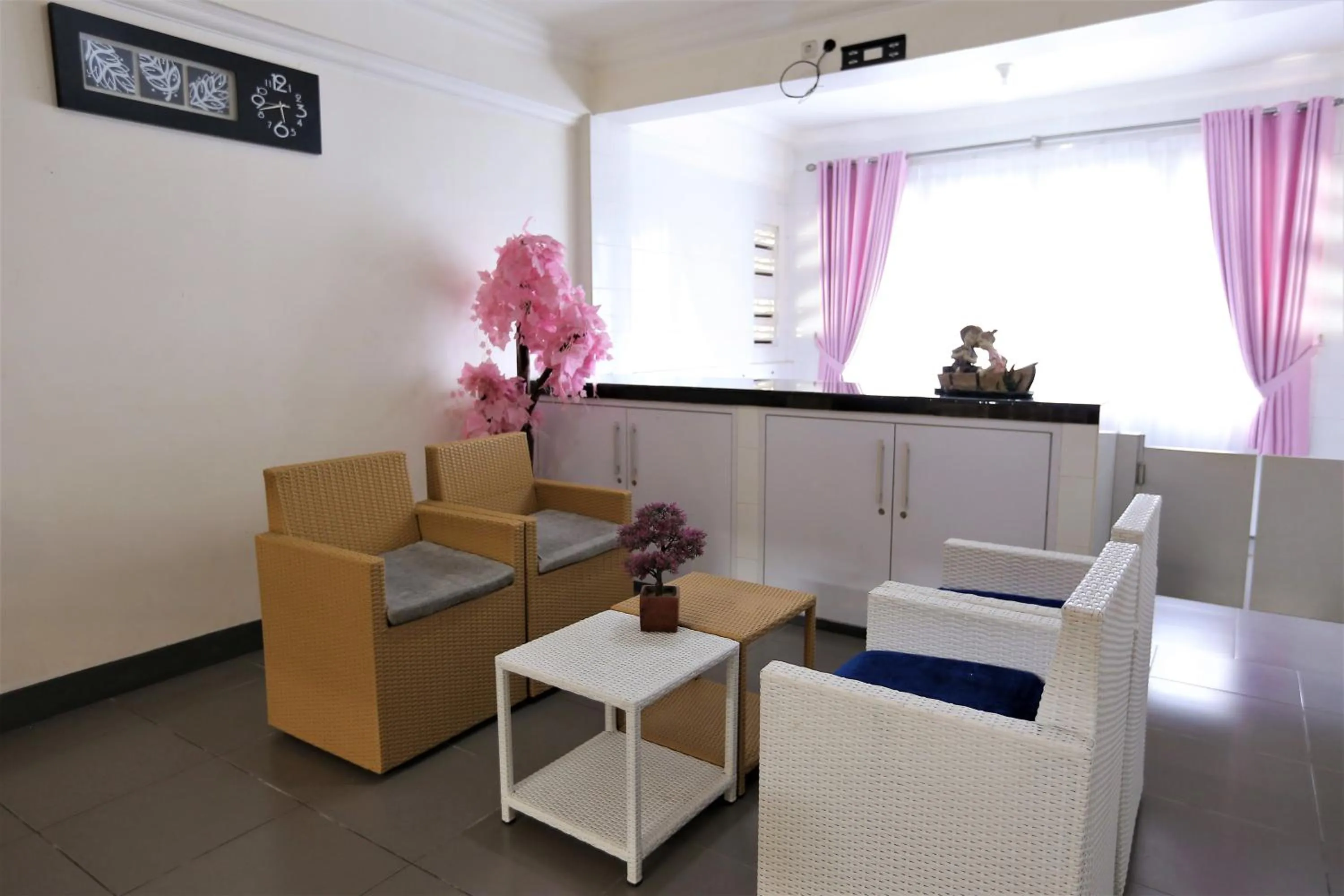 Living room in Gading Guest House