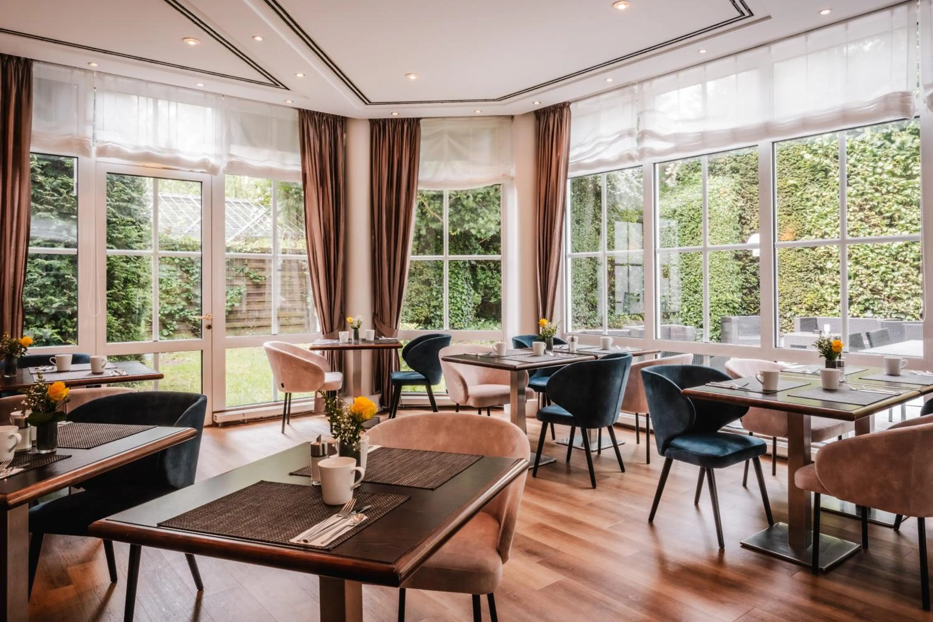 Breakfast in Leonardo Hotel Aachen