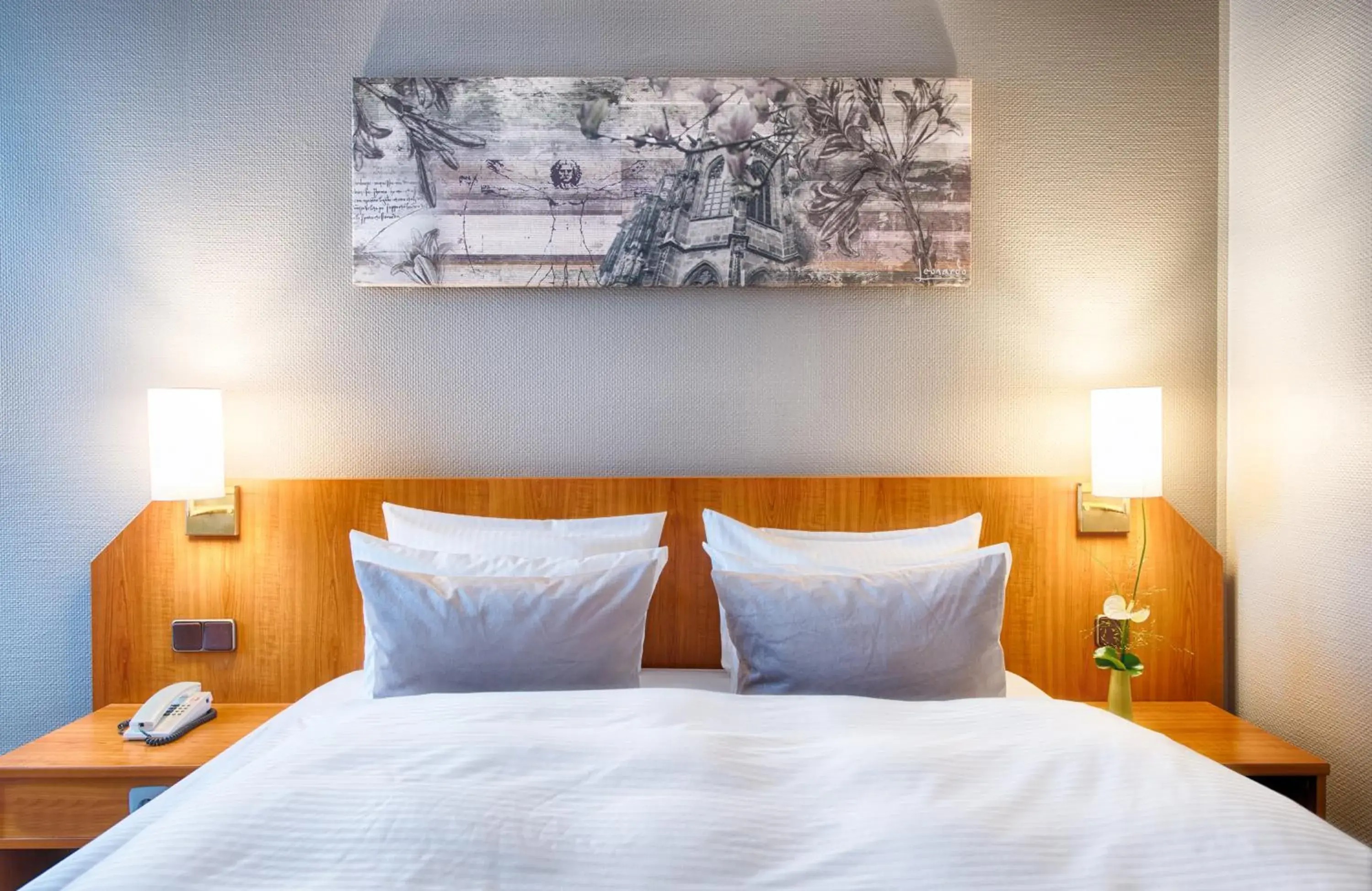 Comfort Double or Twin Room in Leonardo Hotel Aachen Comfort Double or Twin Room in Leonardo Hotel Aachen