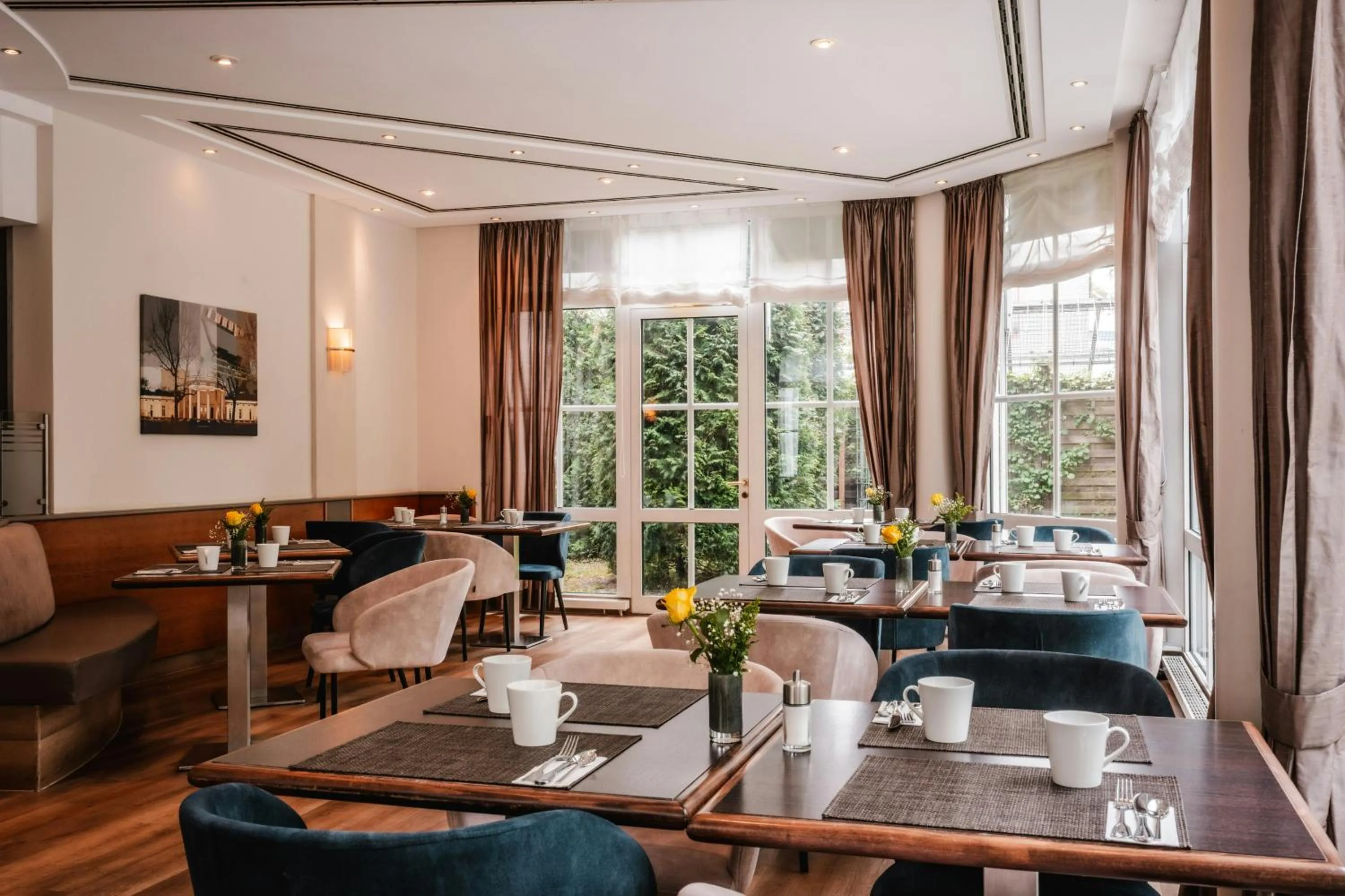 Restaurant/places to eat in Leonardo Hotel Aachen