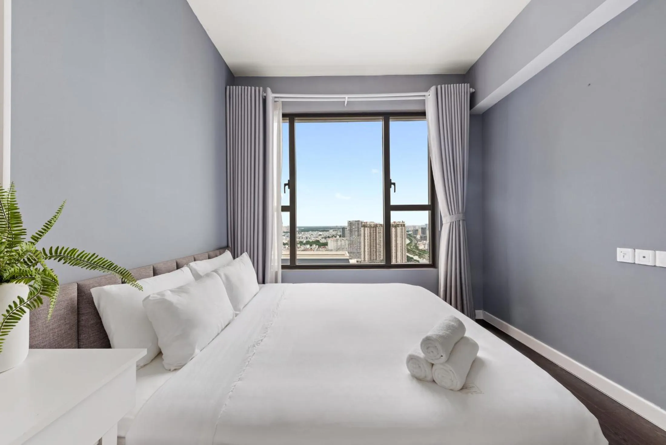 Bedroom, Bed in S Lux Apartment