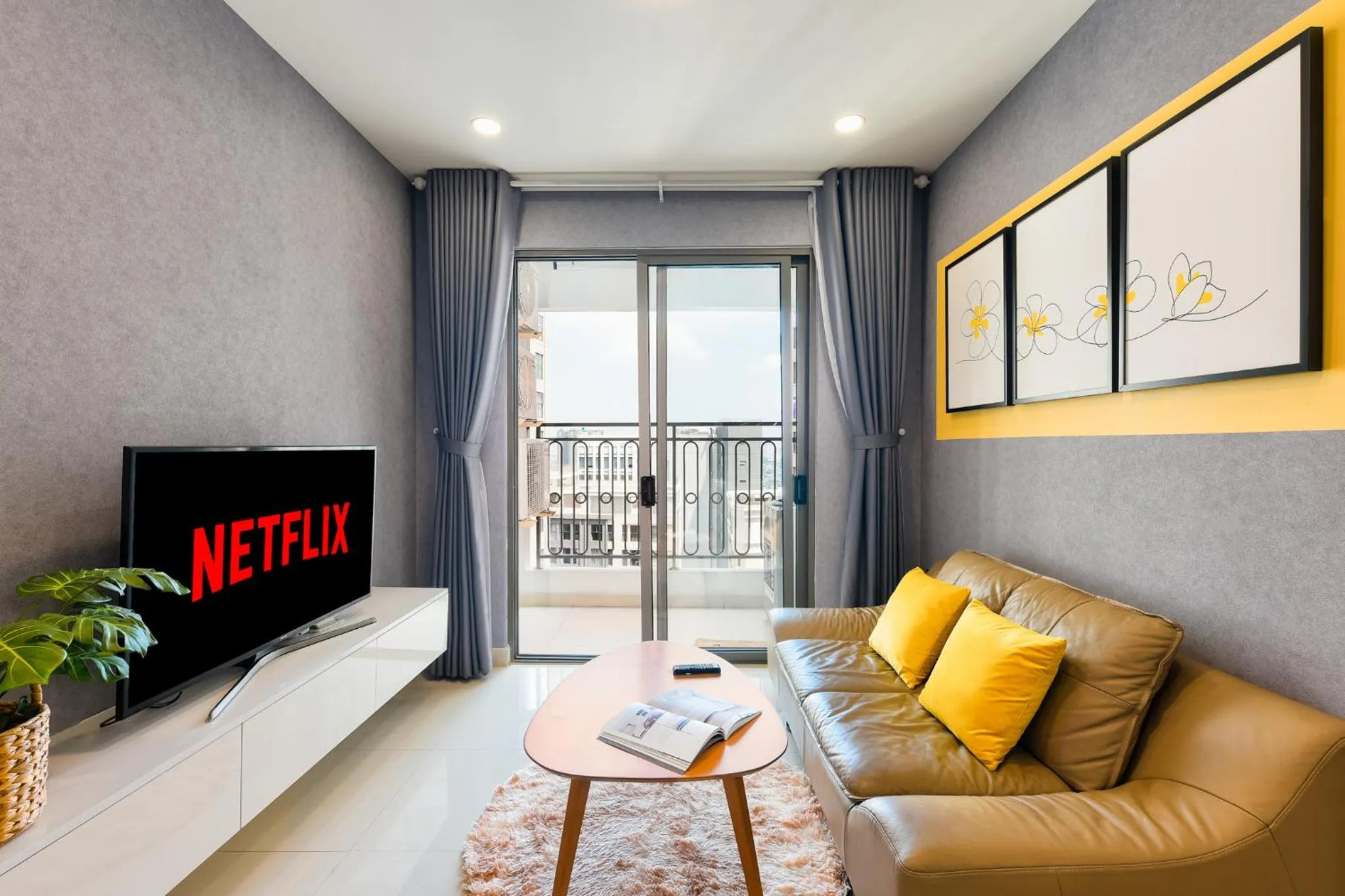 Living room in S Lux Apartment