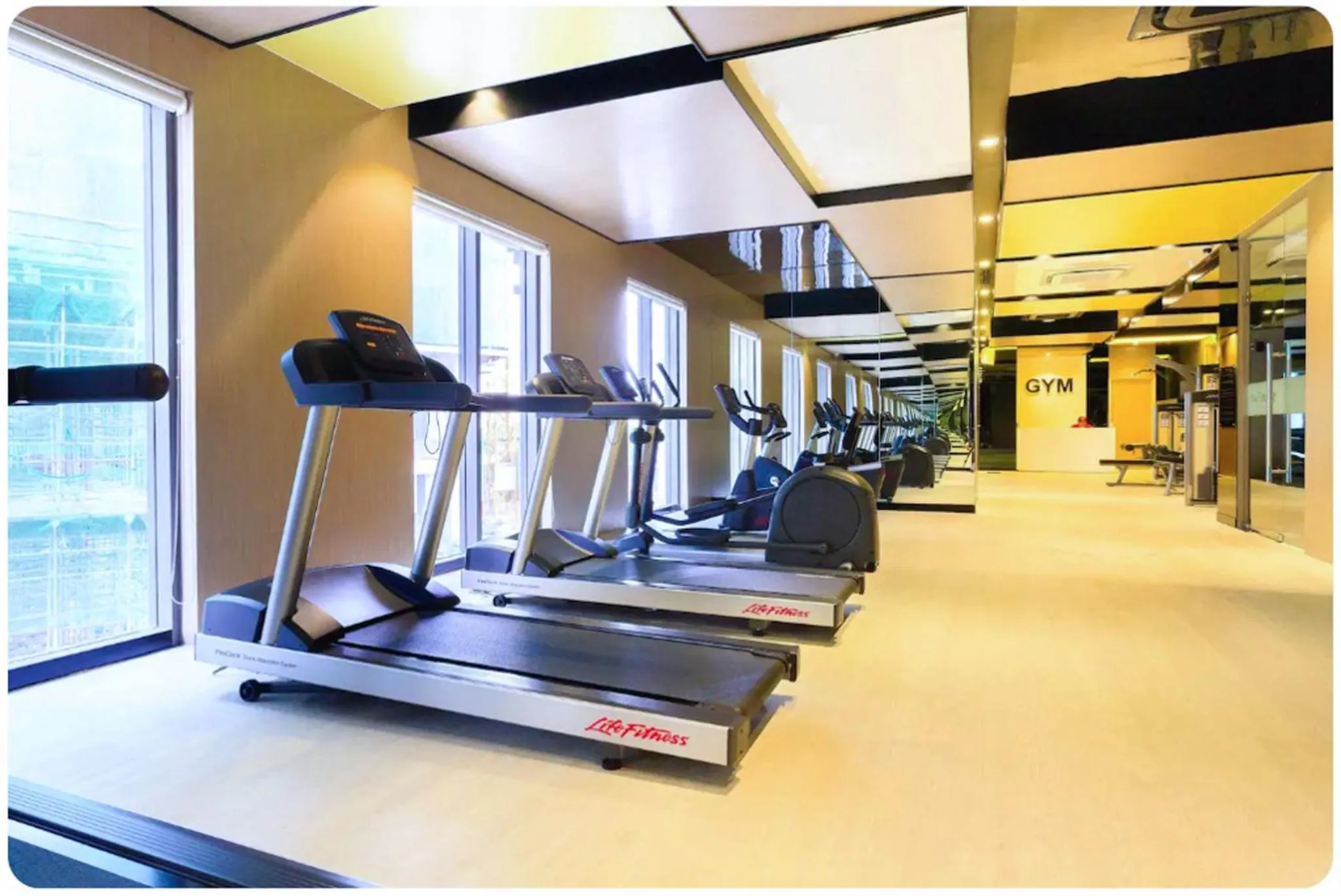Fitness centre/facilities in S Lux Apartment