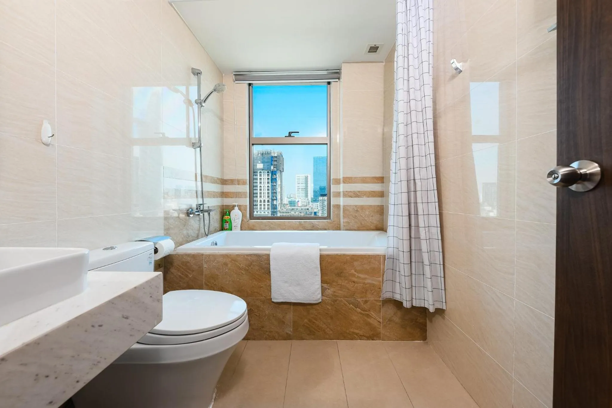 Shower in S Lux Apartment