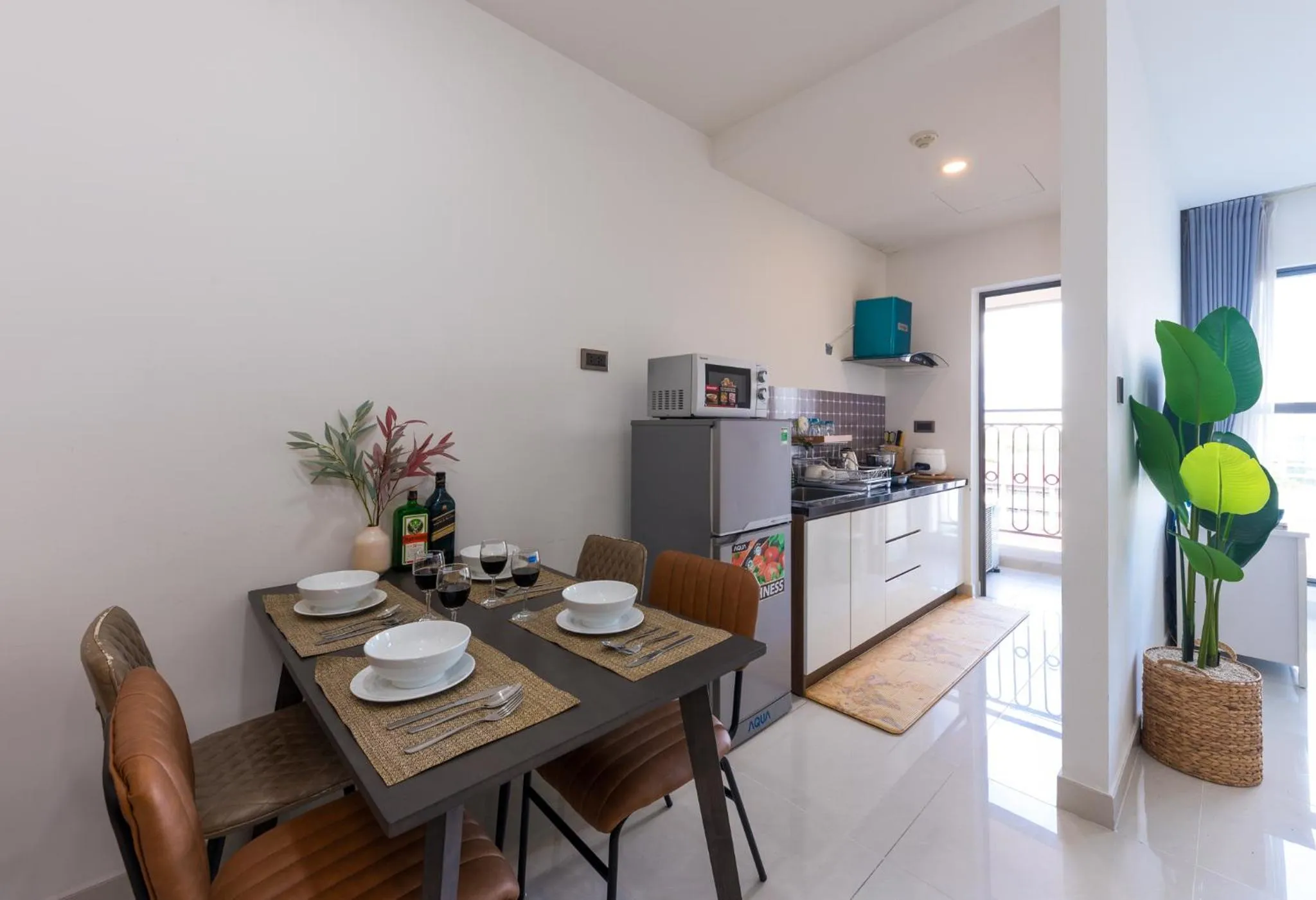 Dining area in S Lux Apartment
