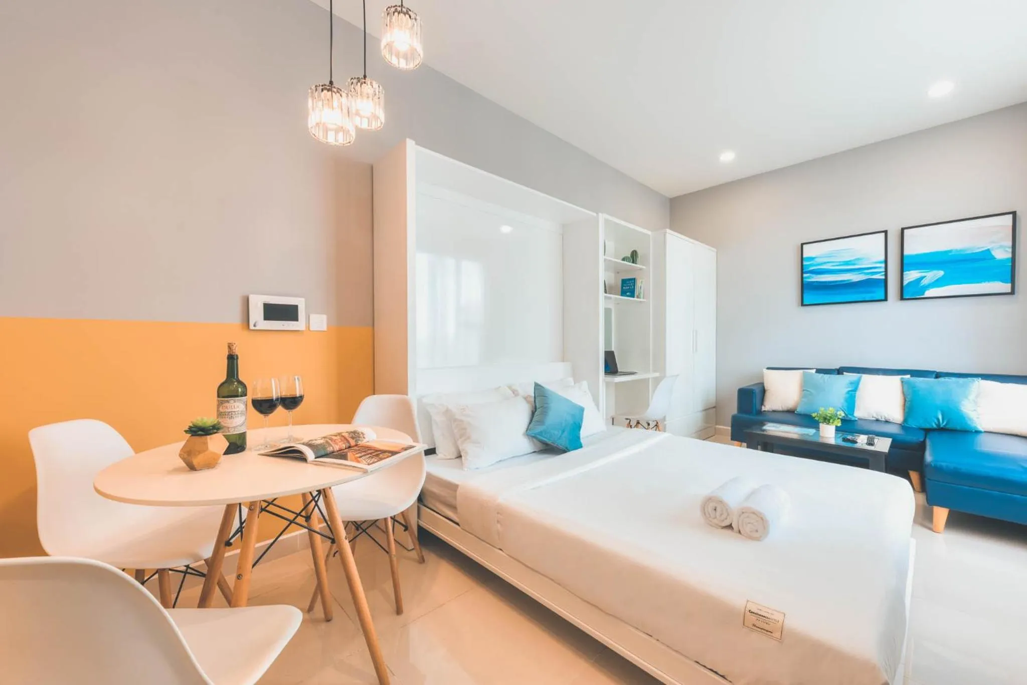 Bed in S Lux Apartment