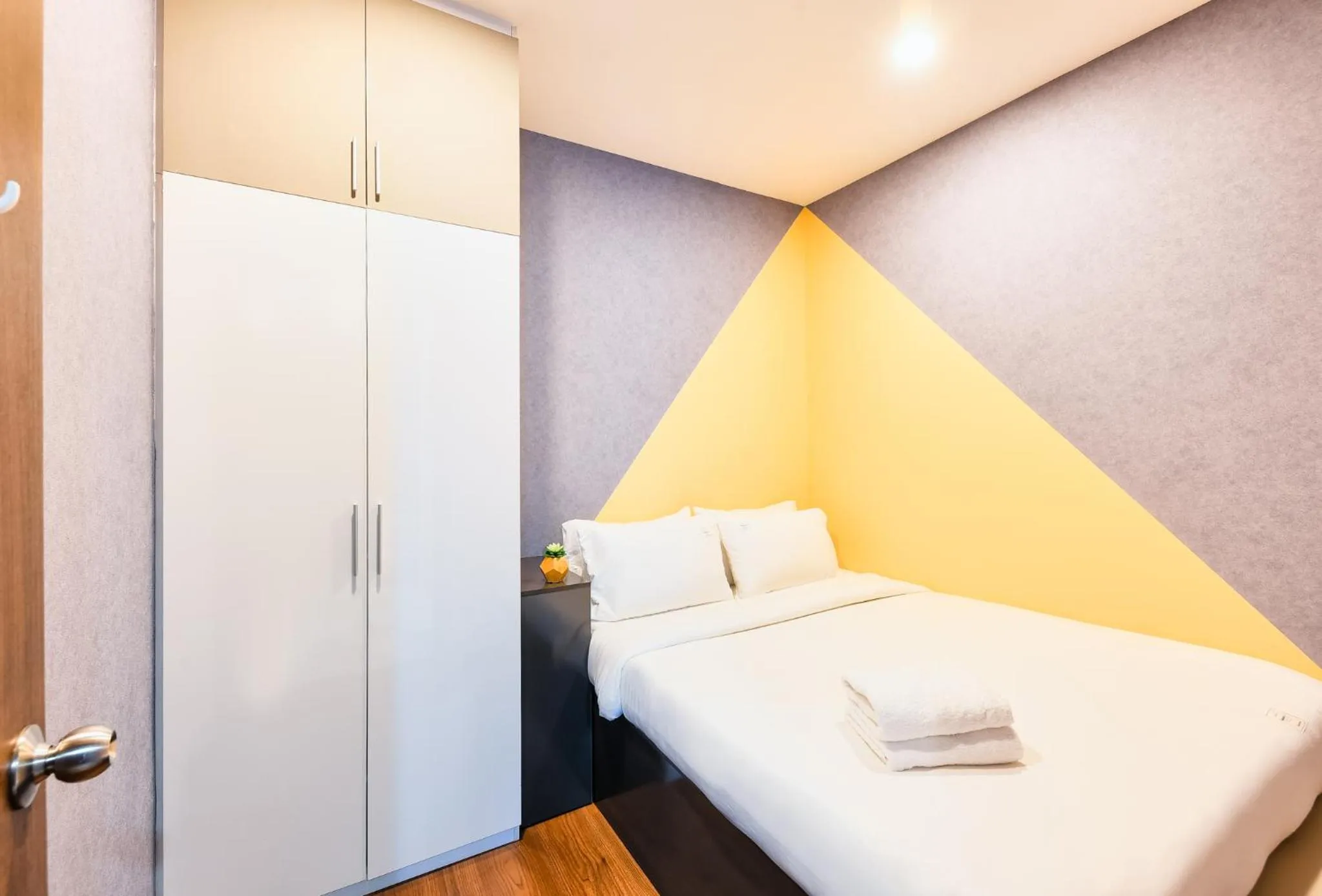 Bed in S Lux Apartment