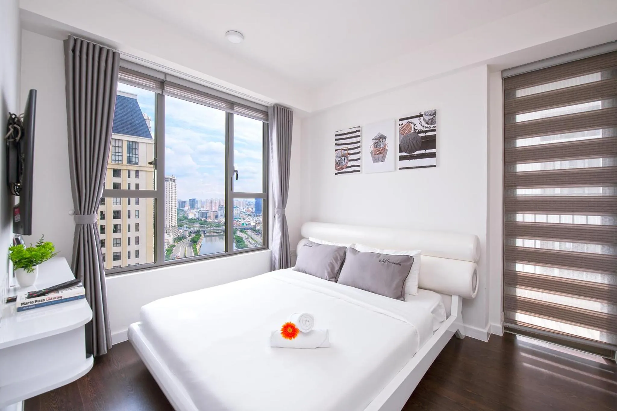 Bedroom, Bed in S Lux Apartment