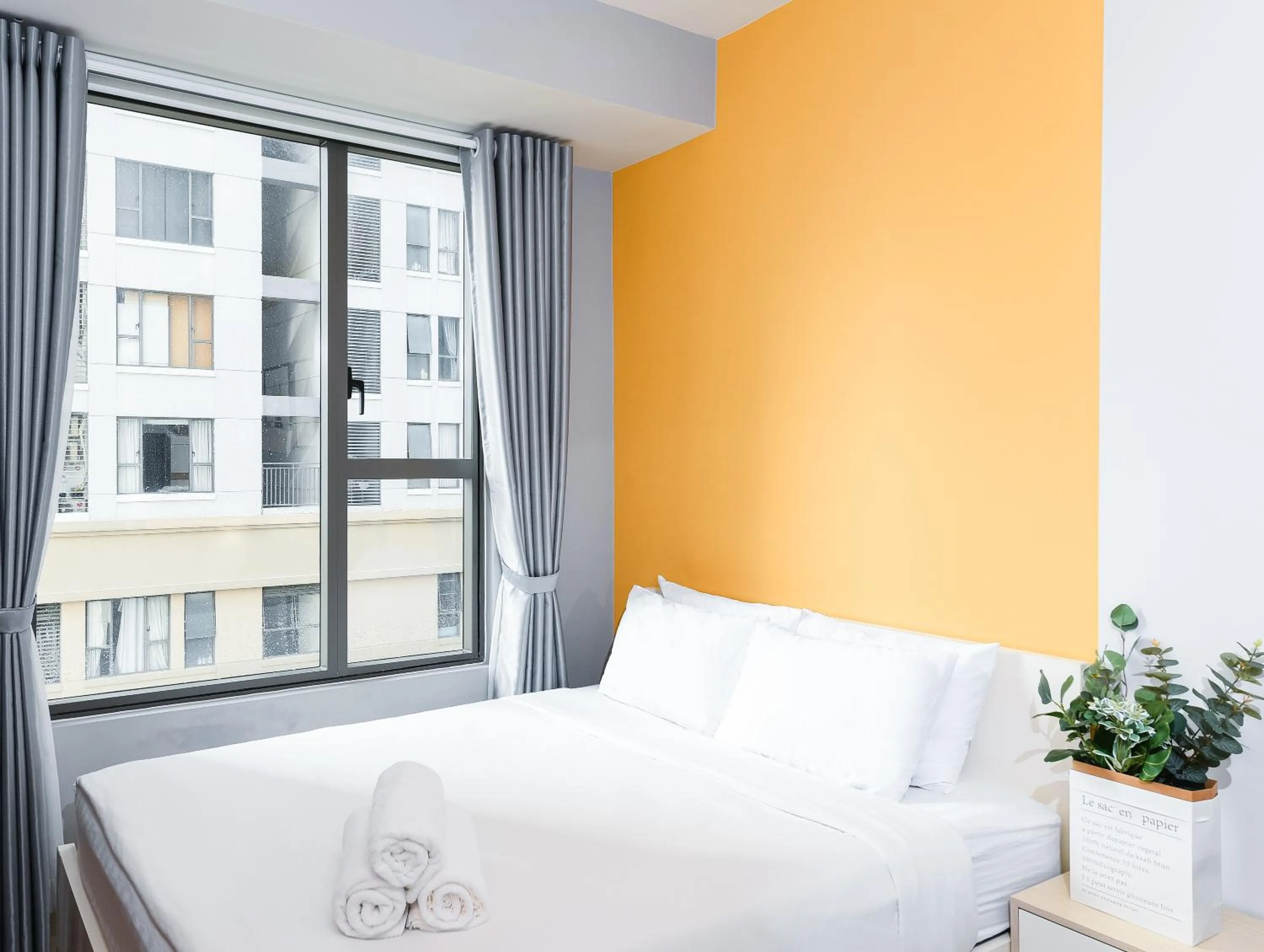 Photo of the whole room, Bed in S Lux Apartment