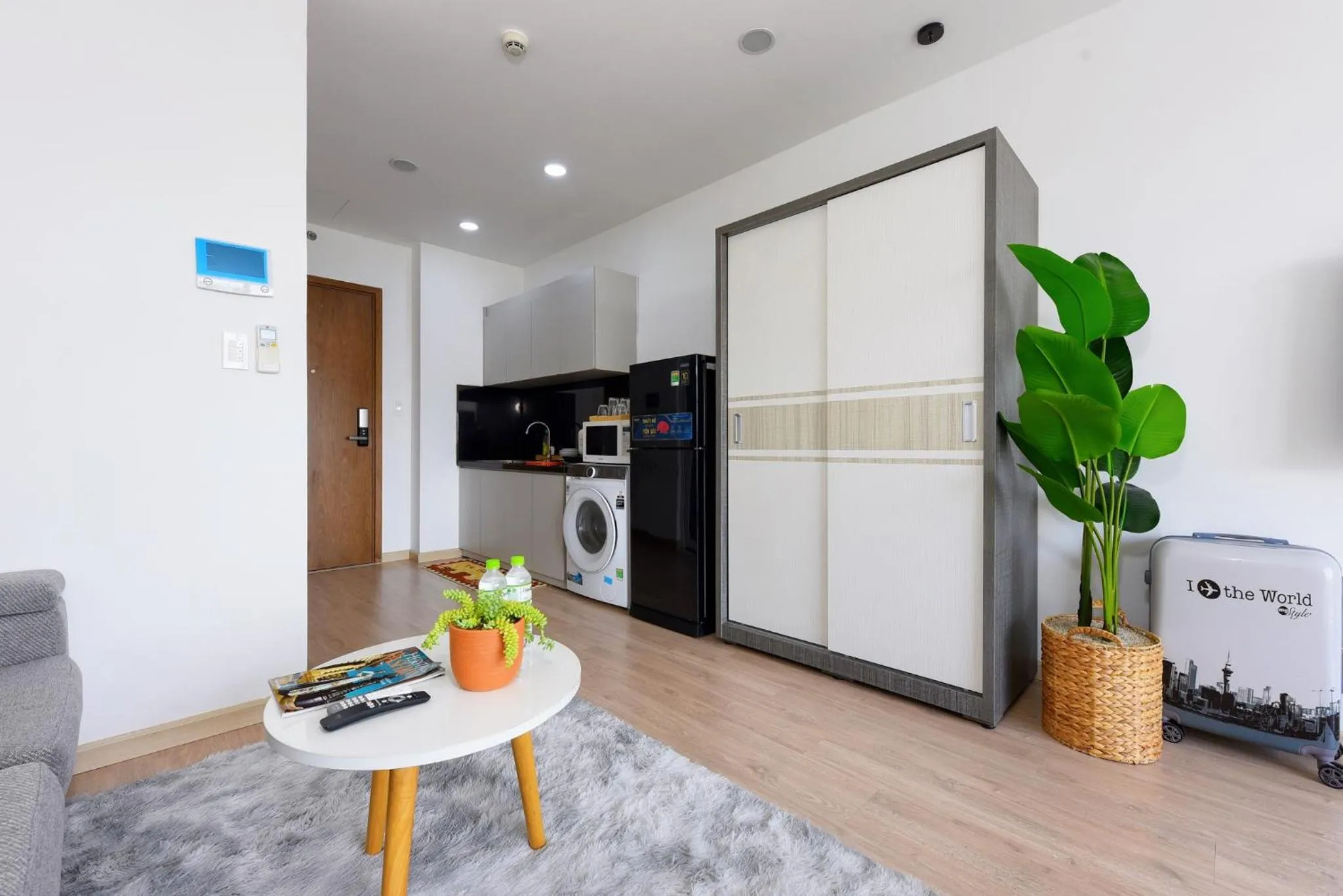 Photo of the whole room in S Lux Apartment