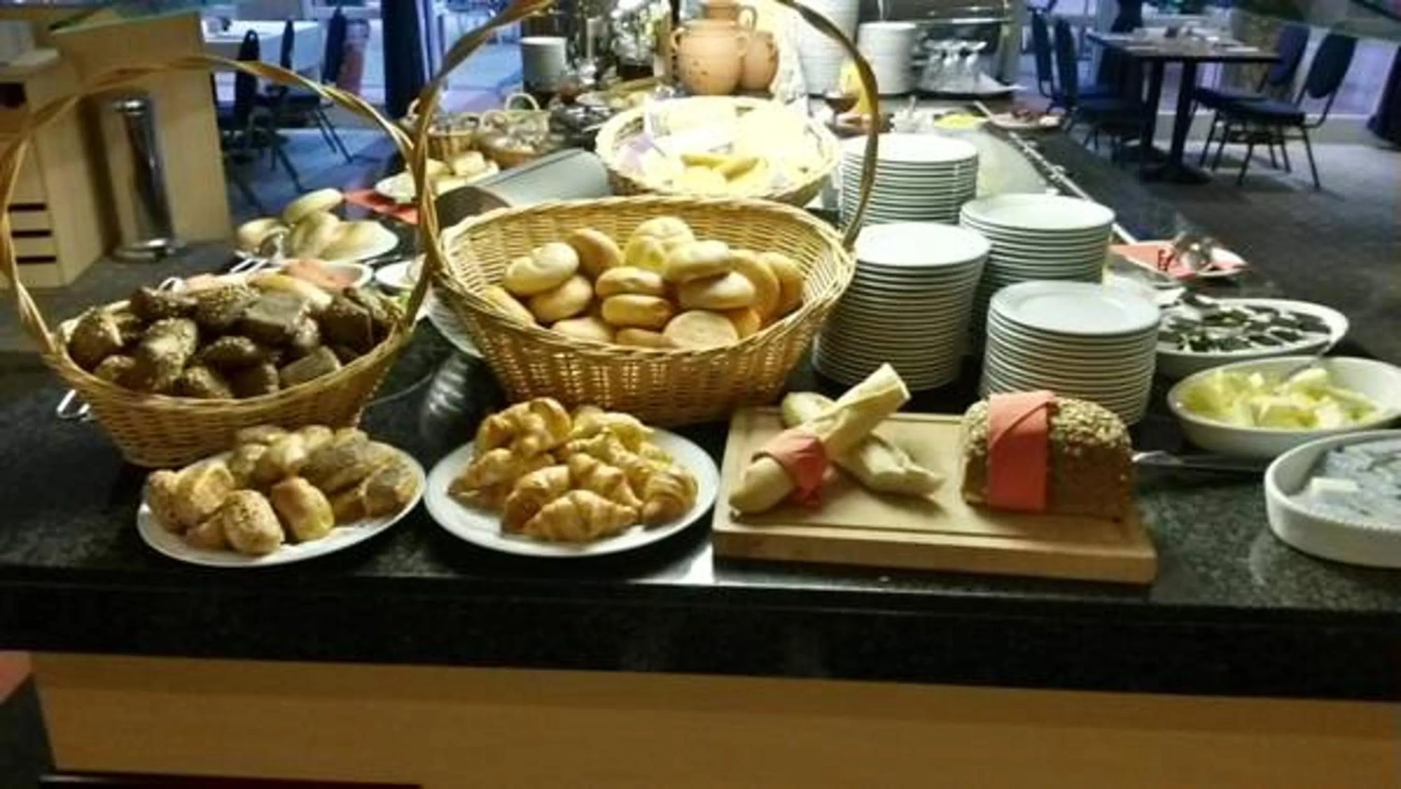 Buffet breakfast in TRYP by Wyndham Halle