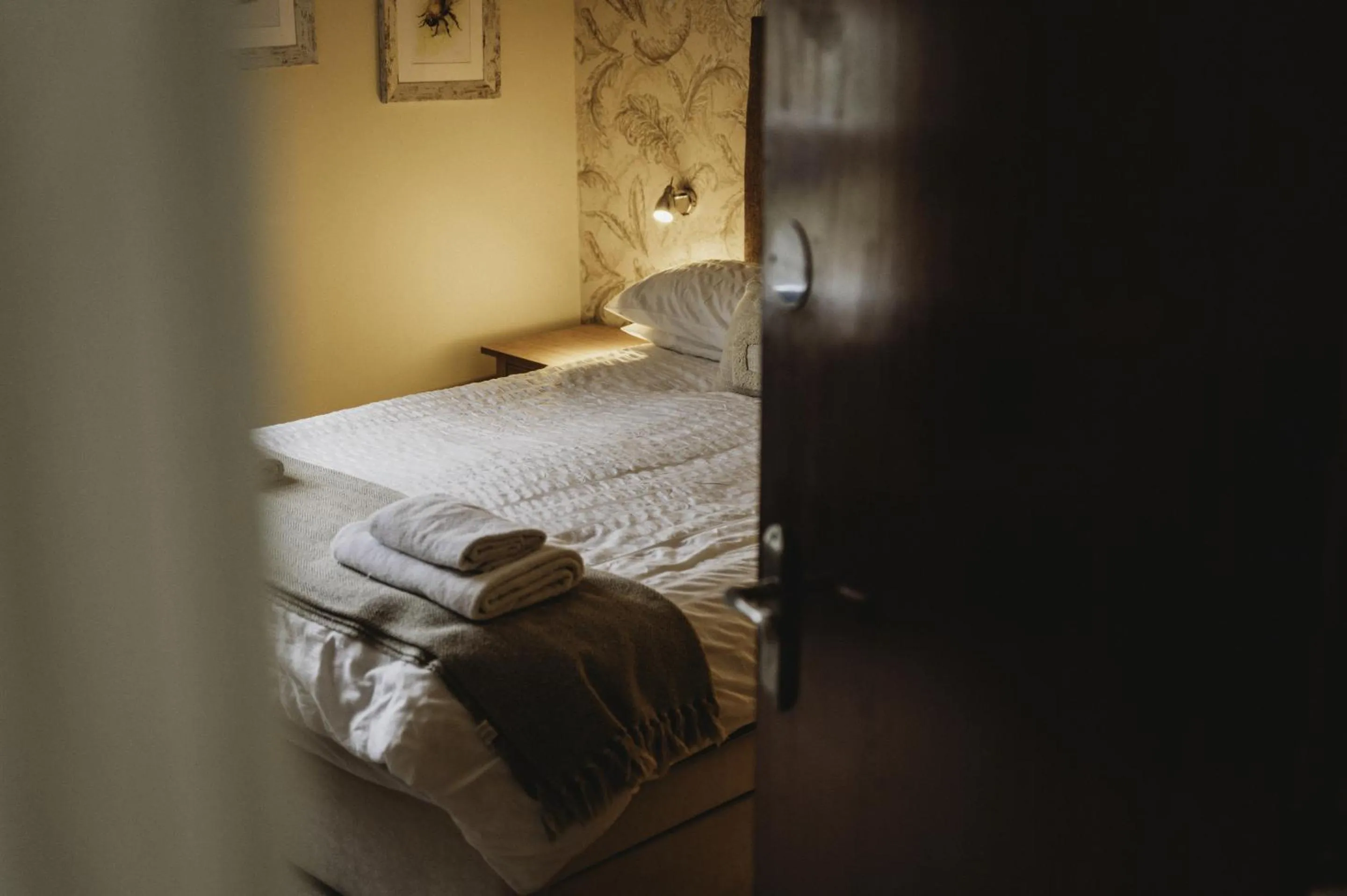 Bedroom, Bed in The White Lion Inn