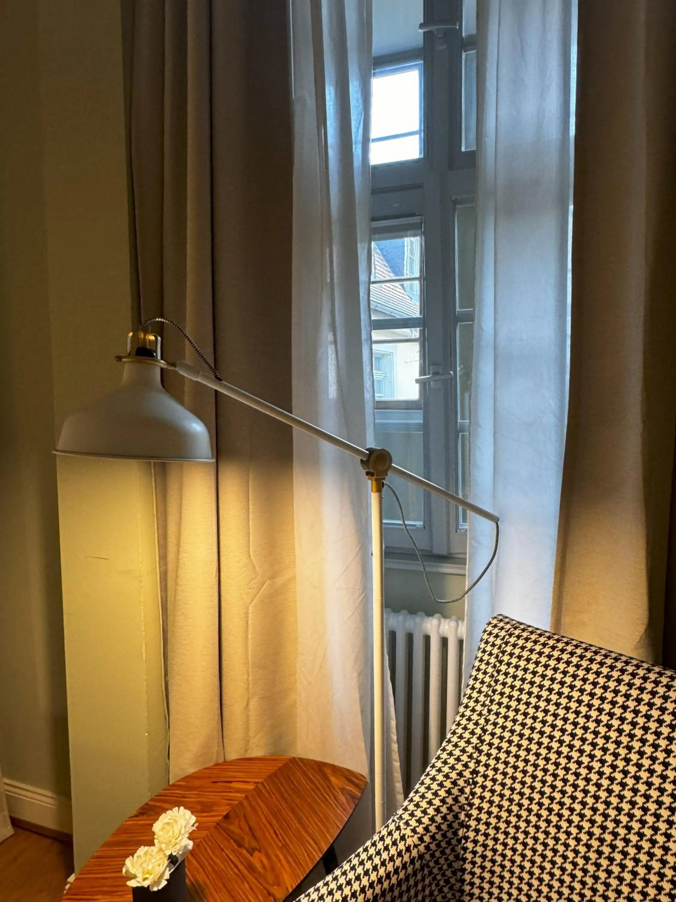 Seating area in Hotel Zur Alten Brücke