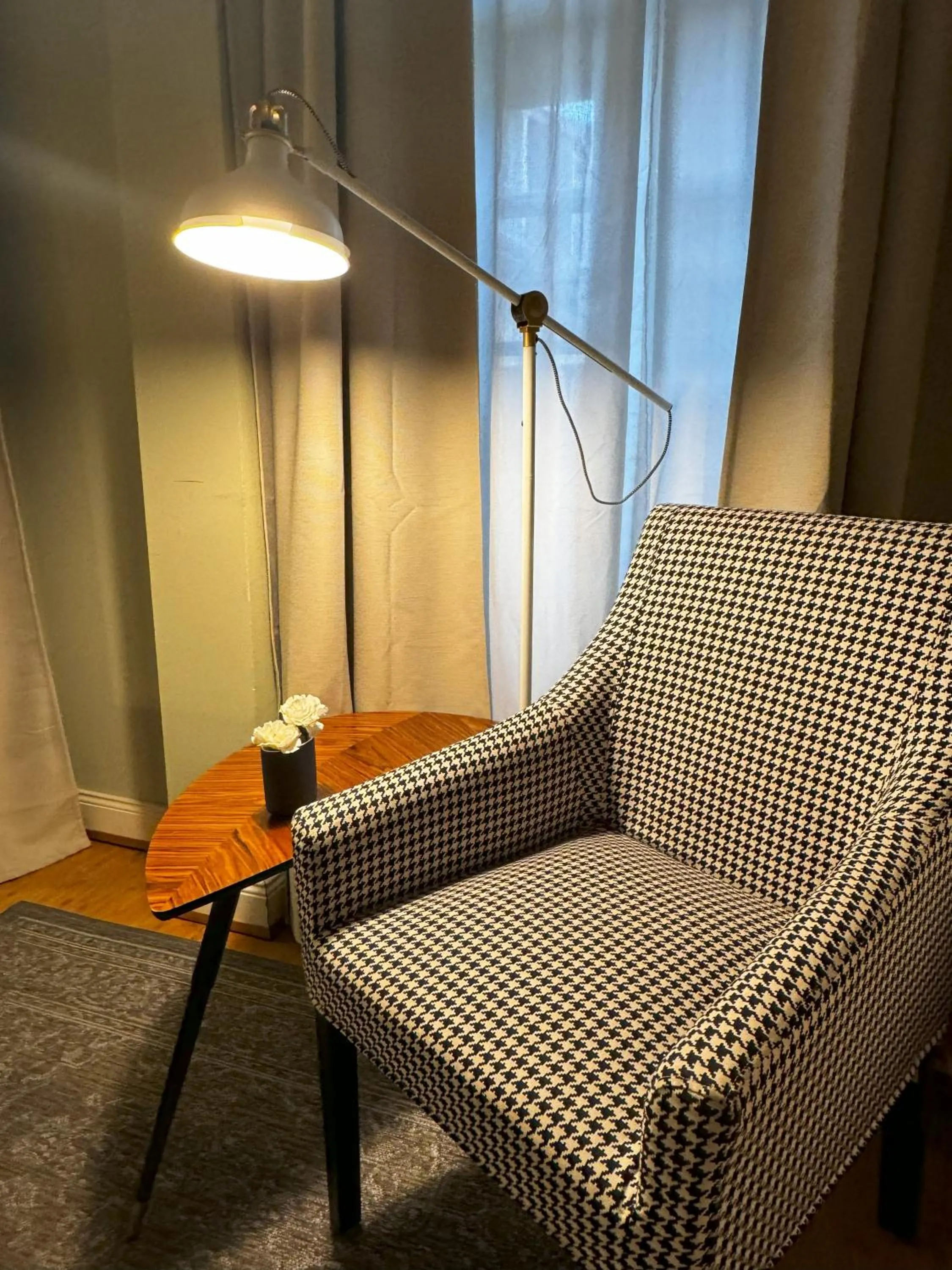 Seating area in Hotel Zur Alten Brücke