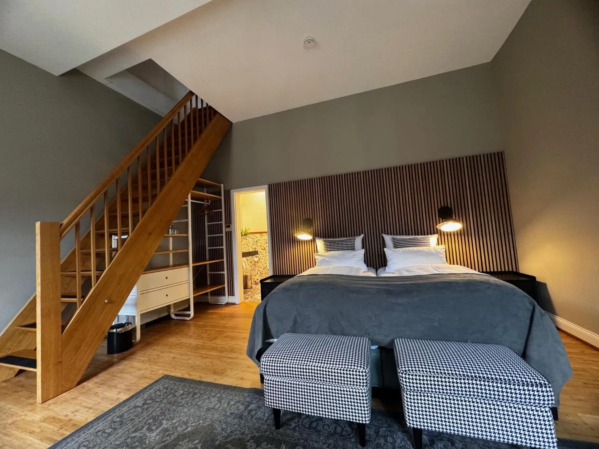 Photo of the whole room, Bed in Hotel Zur Alten Brücke