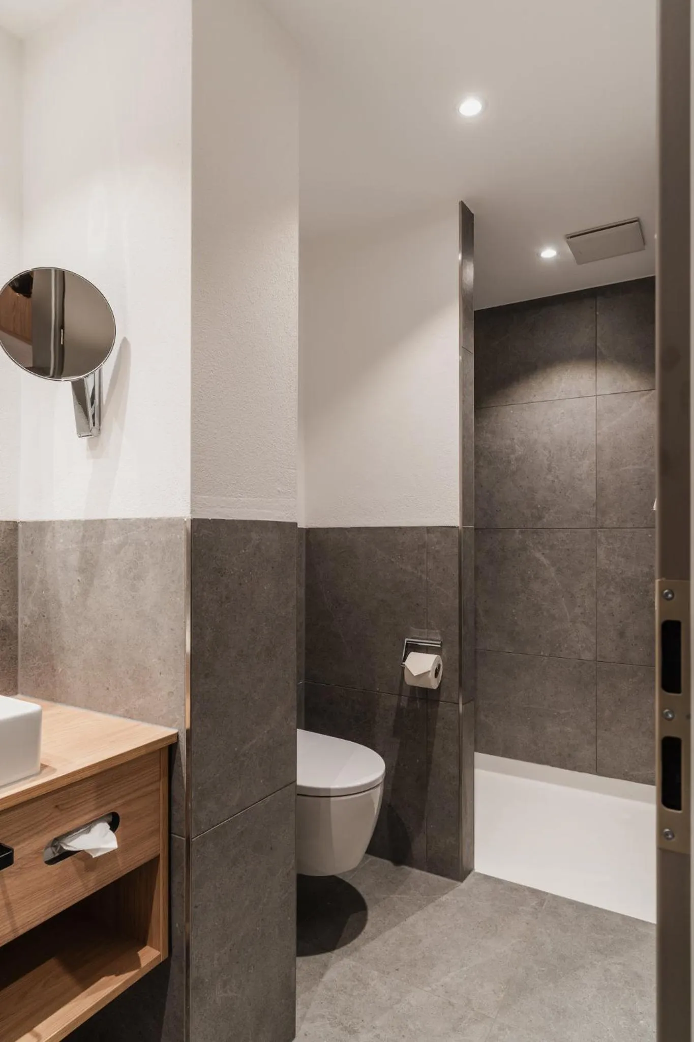 Shower in Hotel Die Gams