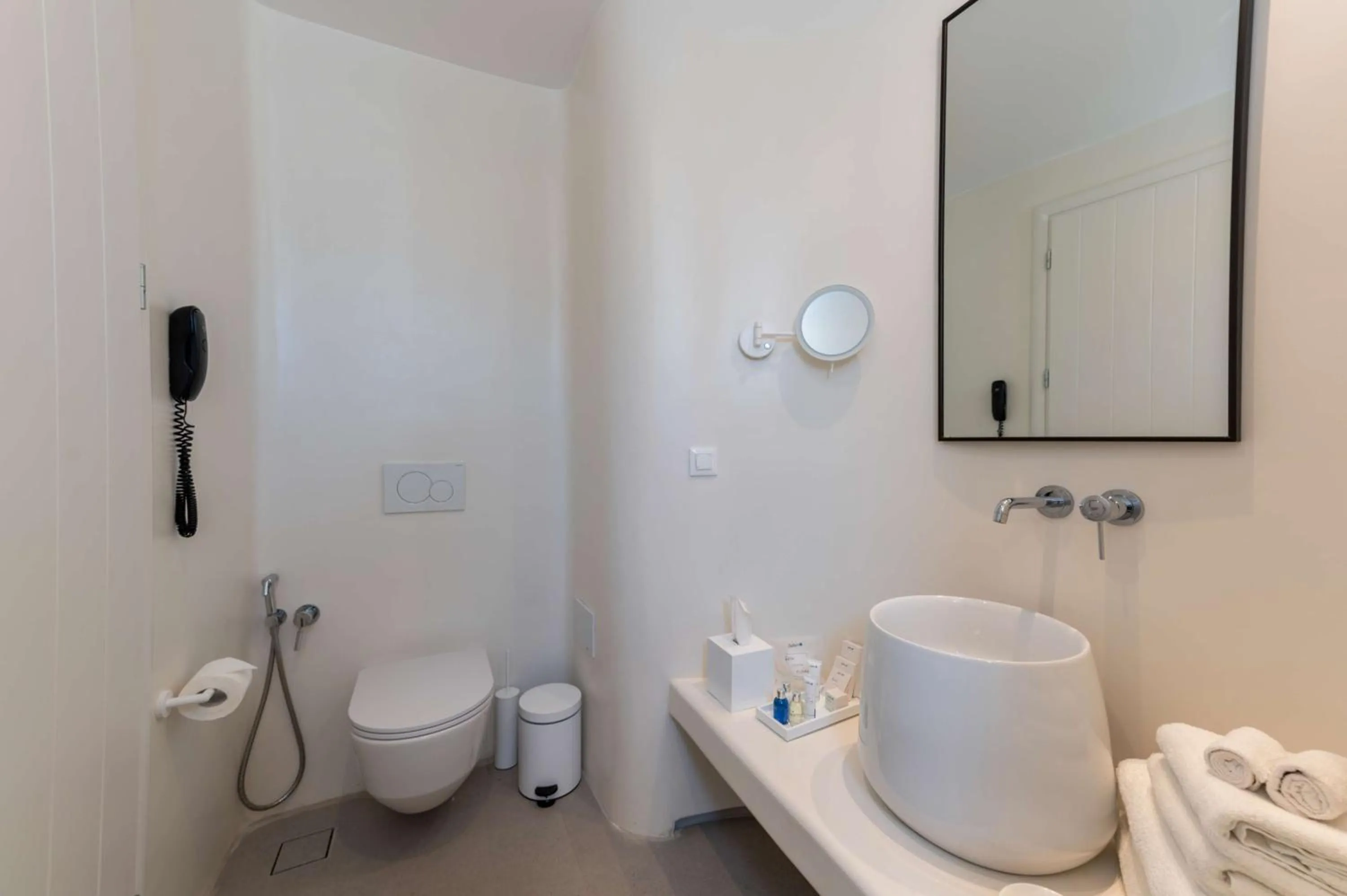 Bathroom in Radisson Blu Euphoria Resort, Mykonos