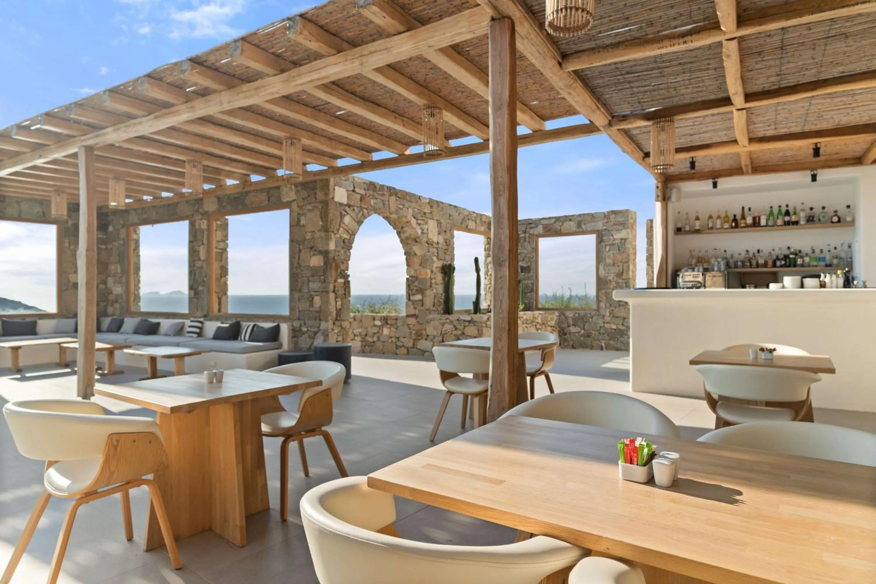 Restaurant/places to eat in Radisson Blu Euphoria Resort, Mykonos