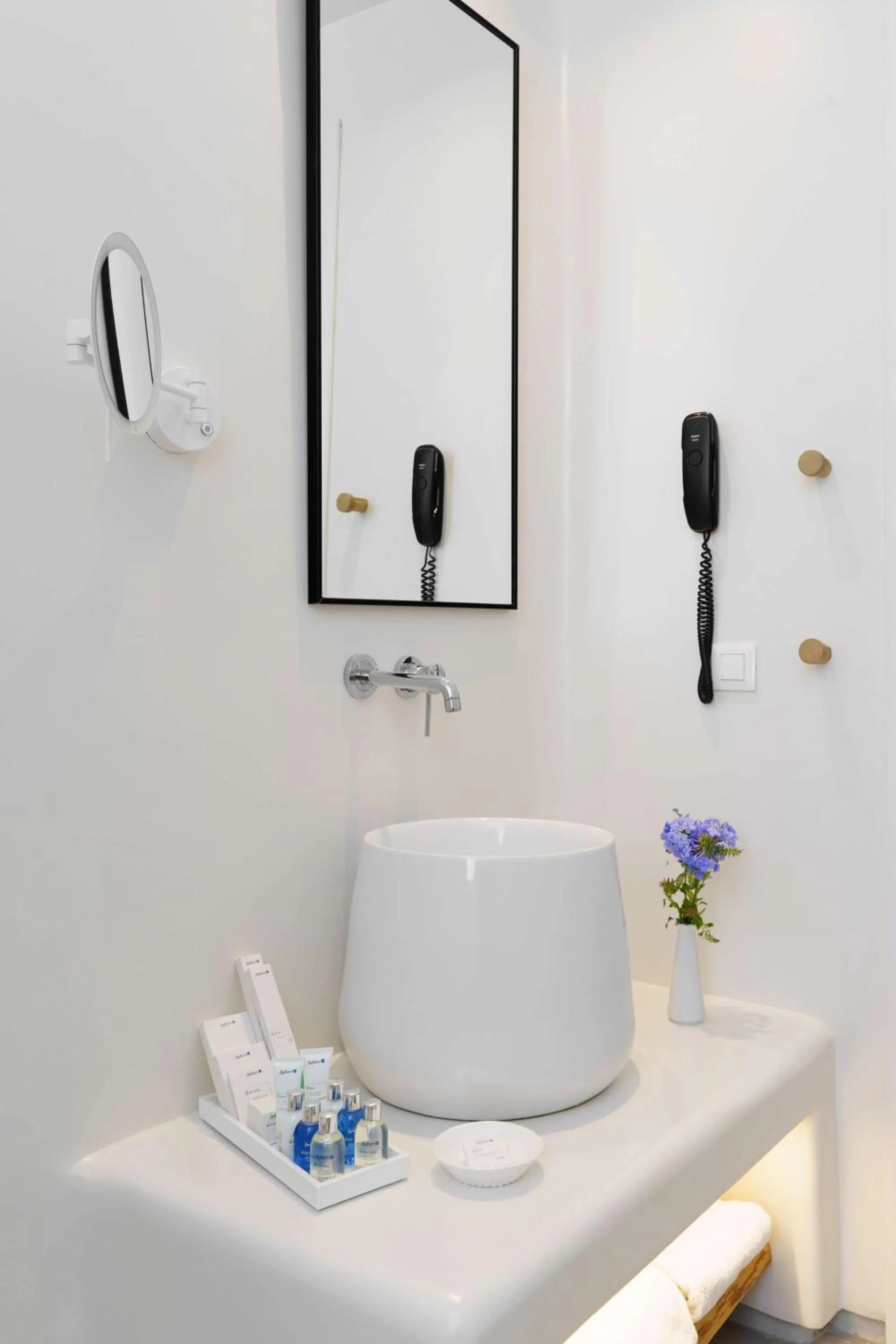 Bathroom in Radisson Blu Euphoria Resort, Mykonos