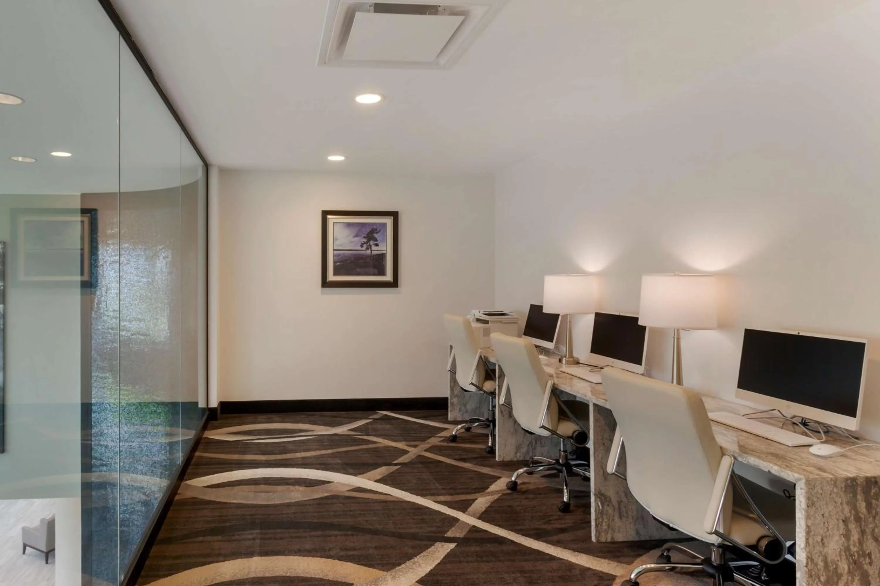 Business facilities in Best Western Premier Northwood Hotel